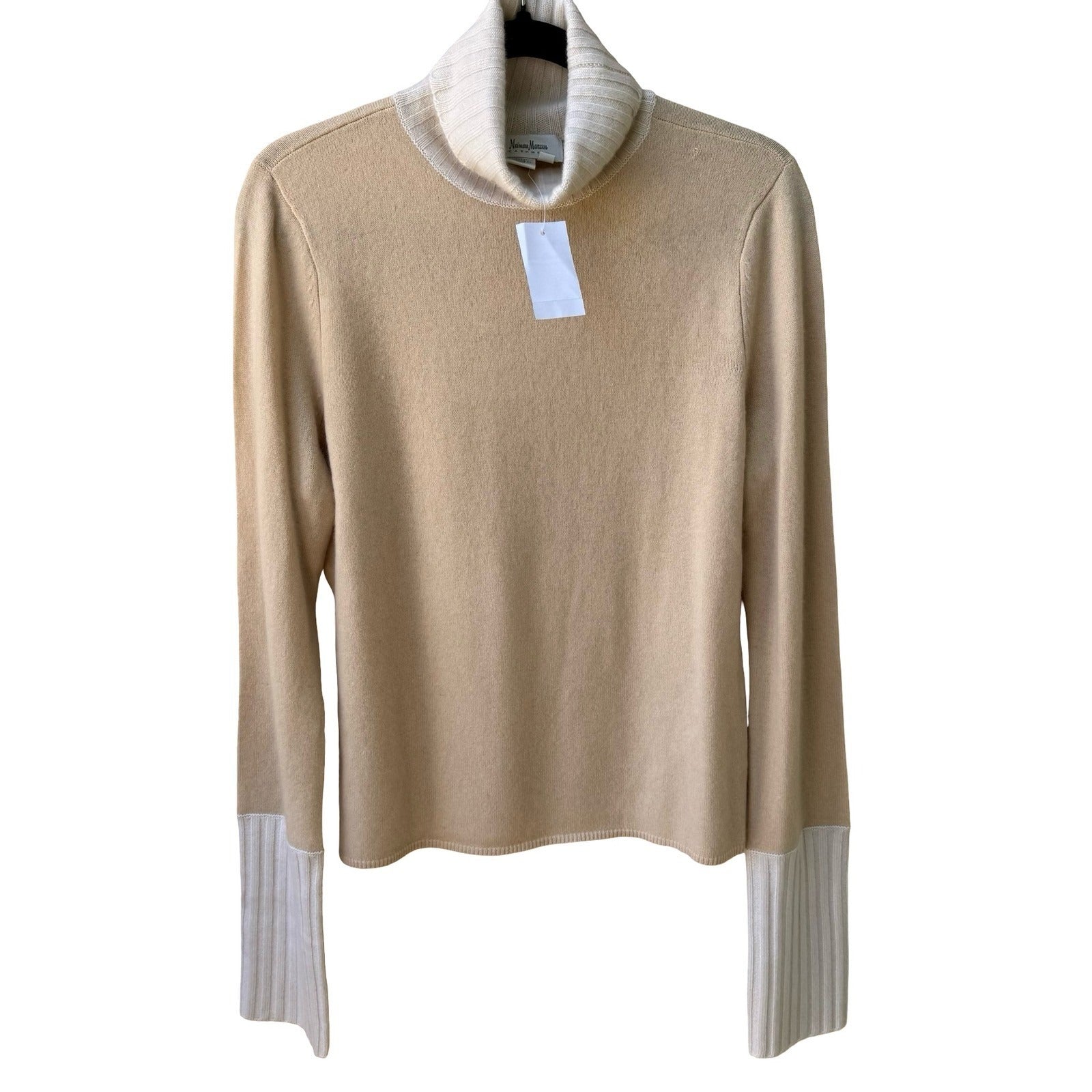 Neiman Marcus Cashmere Quiet Luxury Old Money Minimalist Turtleneck Sweater NEW