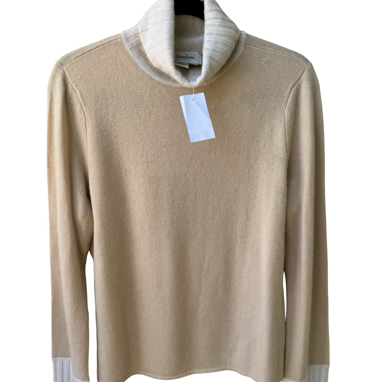 Neiman Marcus Cashmere Quiet Luxury Old Money Minimalist Turtleneck Sweater NEW