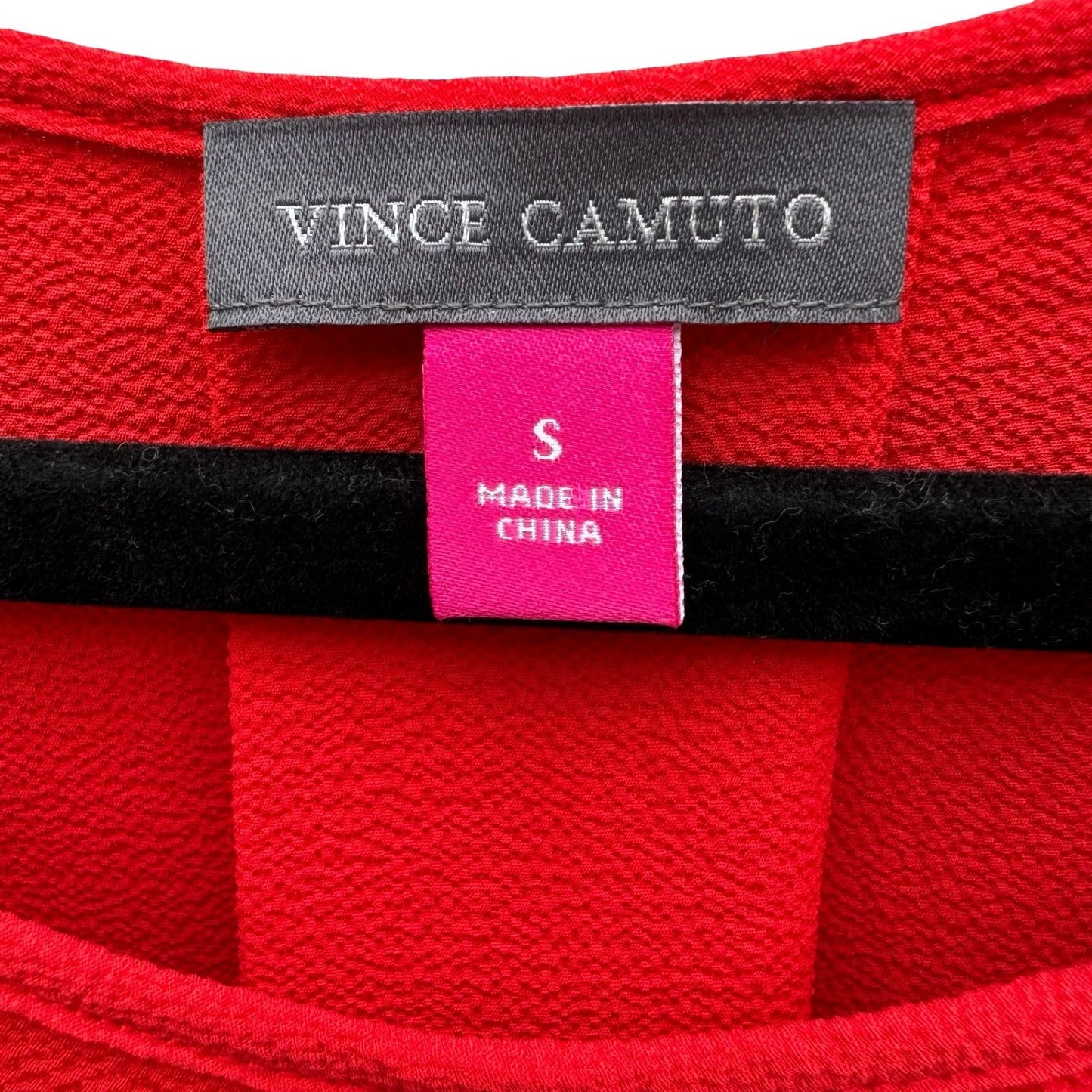 Vince Camuto Red Dolman Sleeve Textured Crepe Blouse Back Pleat Small Flowy Chic