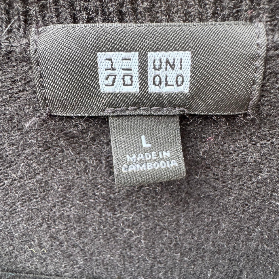 Uniqlo 100% Cashmere Quiet Luxury Minimalist Old Money Cozy Sweater Mens Black L