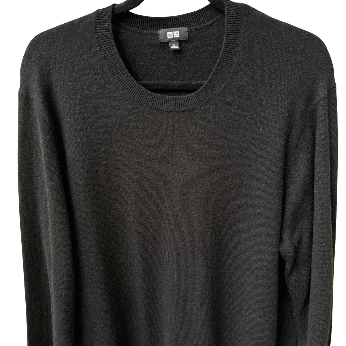 Uniqlo 100% Cashmere Quiet Luxury Minimalist Old Money Cozy Sweater Mens Black L