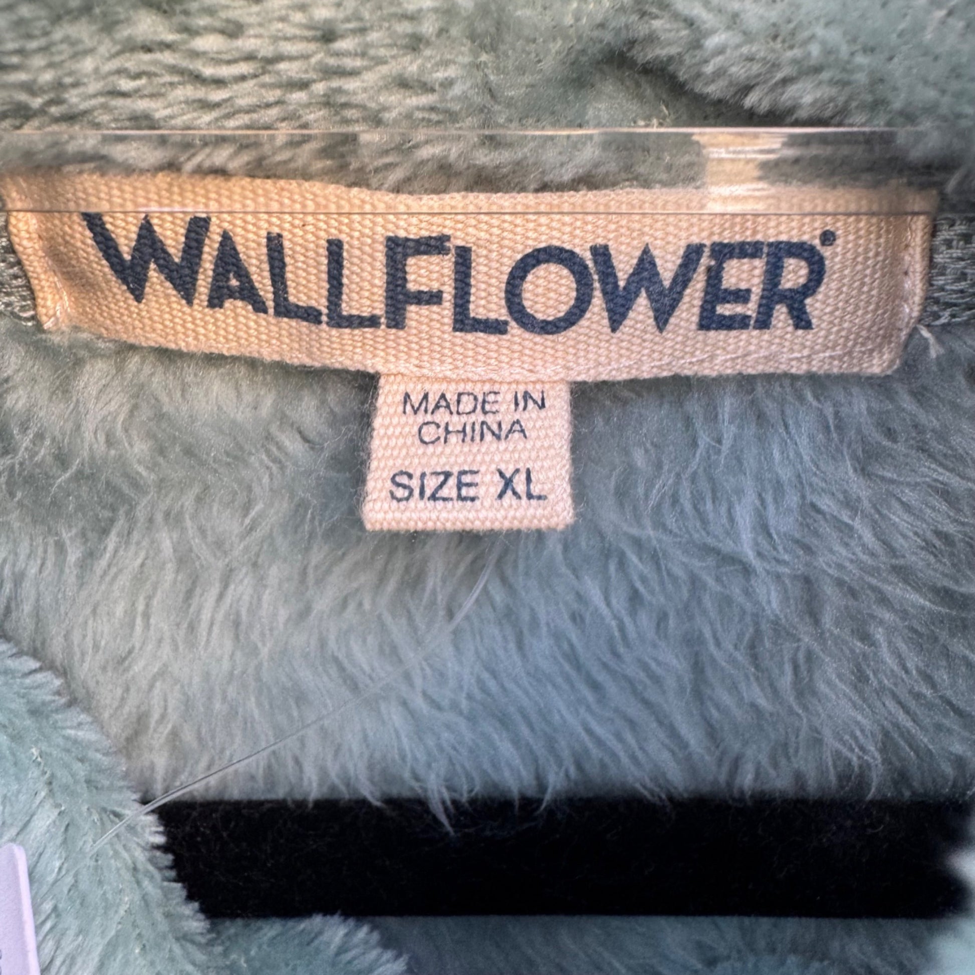 Wallflower Womens XL Aqua Plush Fleece Pullover Cowl Neck Cozy Lounge Crop Top