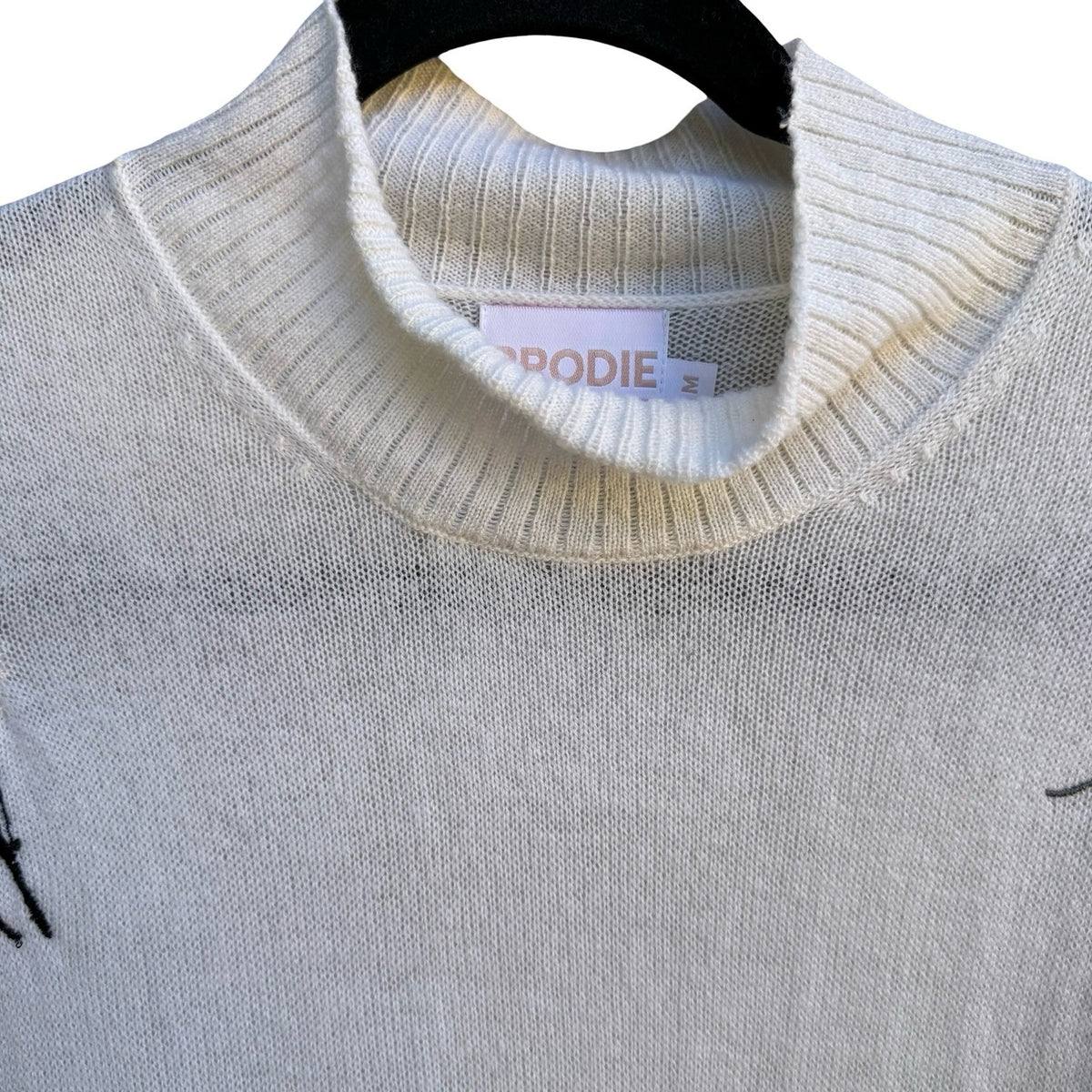 Brodie Cashmere Skier Luxury Whimsical Embroidered Mock Neck Novelty Sweater M