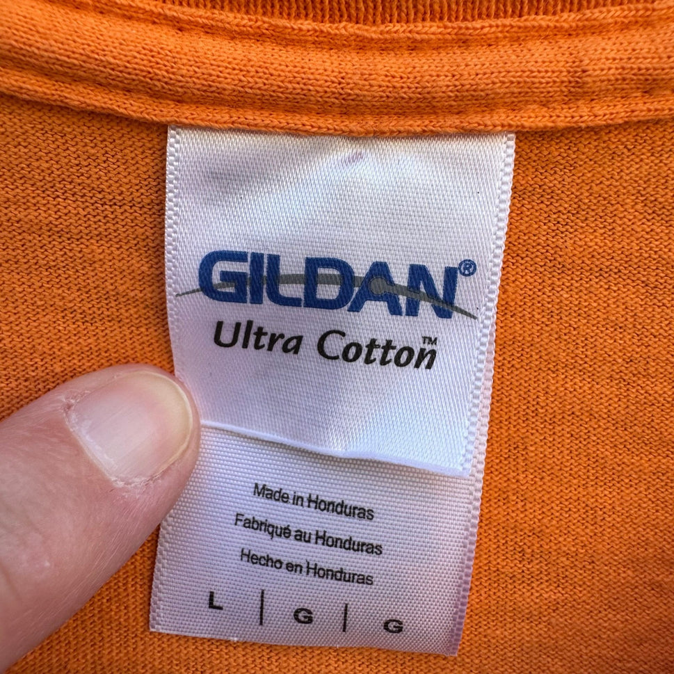 Gildan Ultra Cotton Orange Valley View Casino San Diego Graphic T-Shirt Mens L