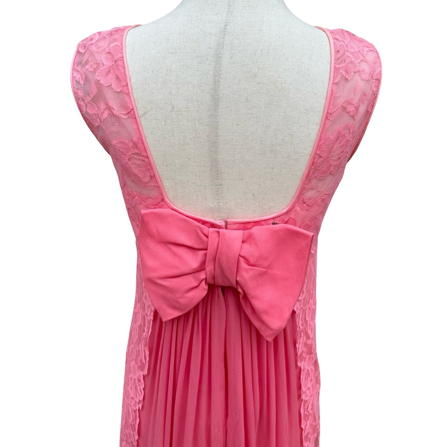 Vintage Pink Floral Lace Maxi Dress Low Back Bow Chiffon Pleated Gown Sleeveless