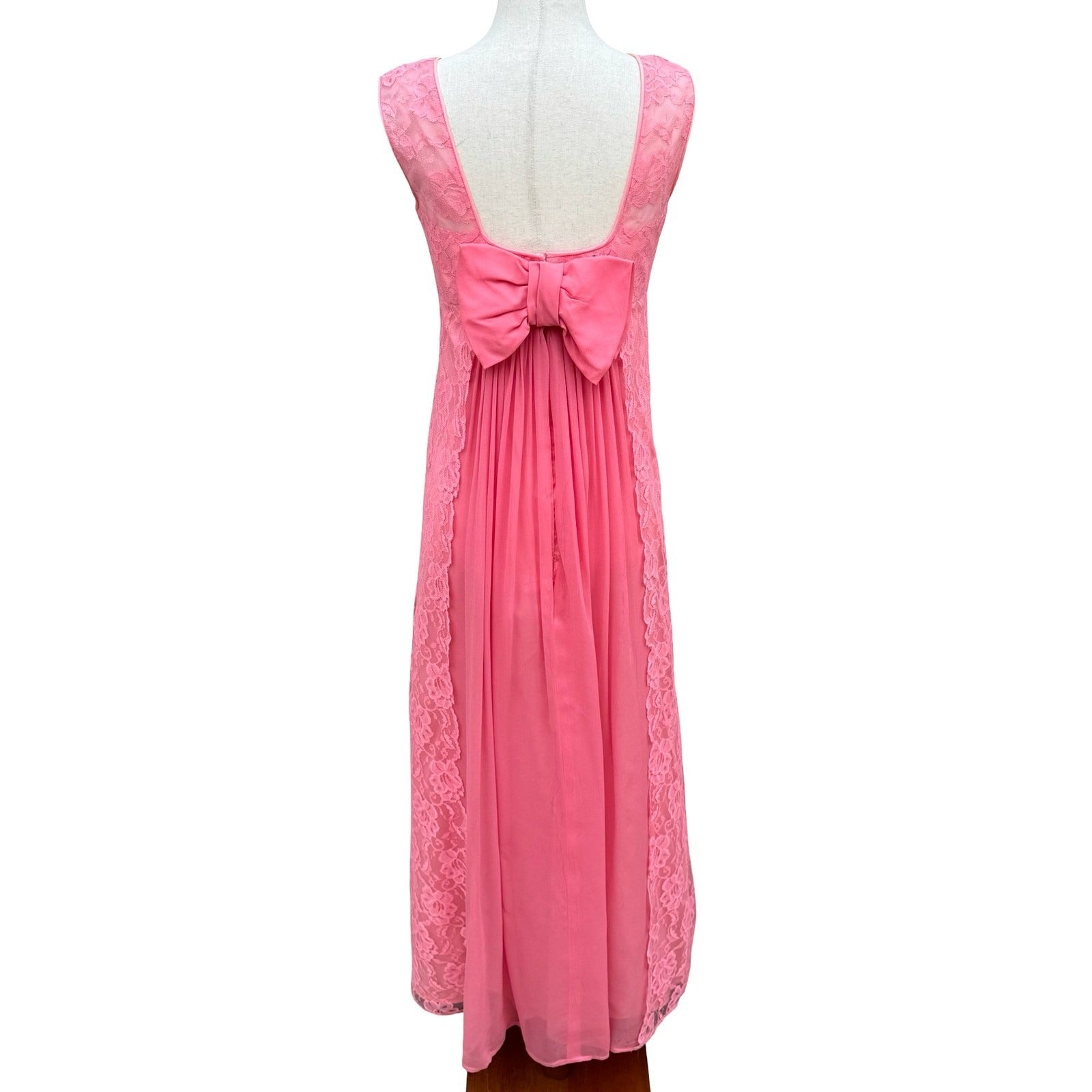 Vintage Pink Floral Lace Maxi Dress Low Back Bow Chiffon Pleated Gown Sleeveless
