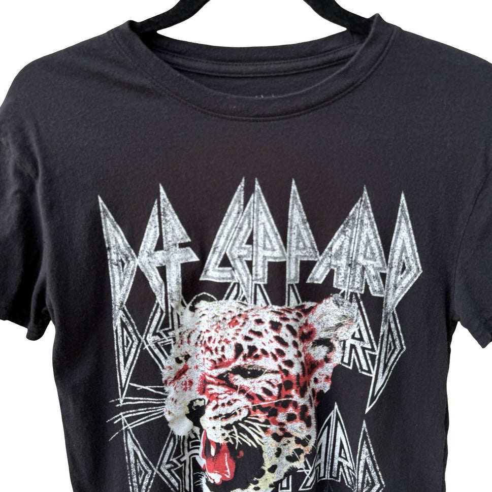 Def Leppard Graphic Leopard Logo 80s Rock Band Concert T-Shirt Black Womens XS
