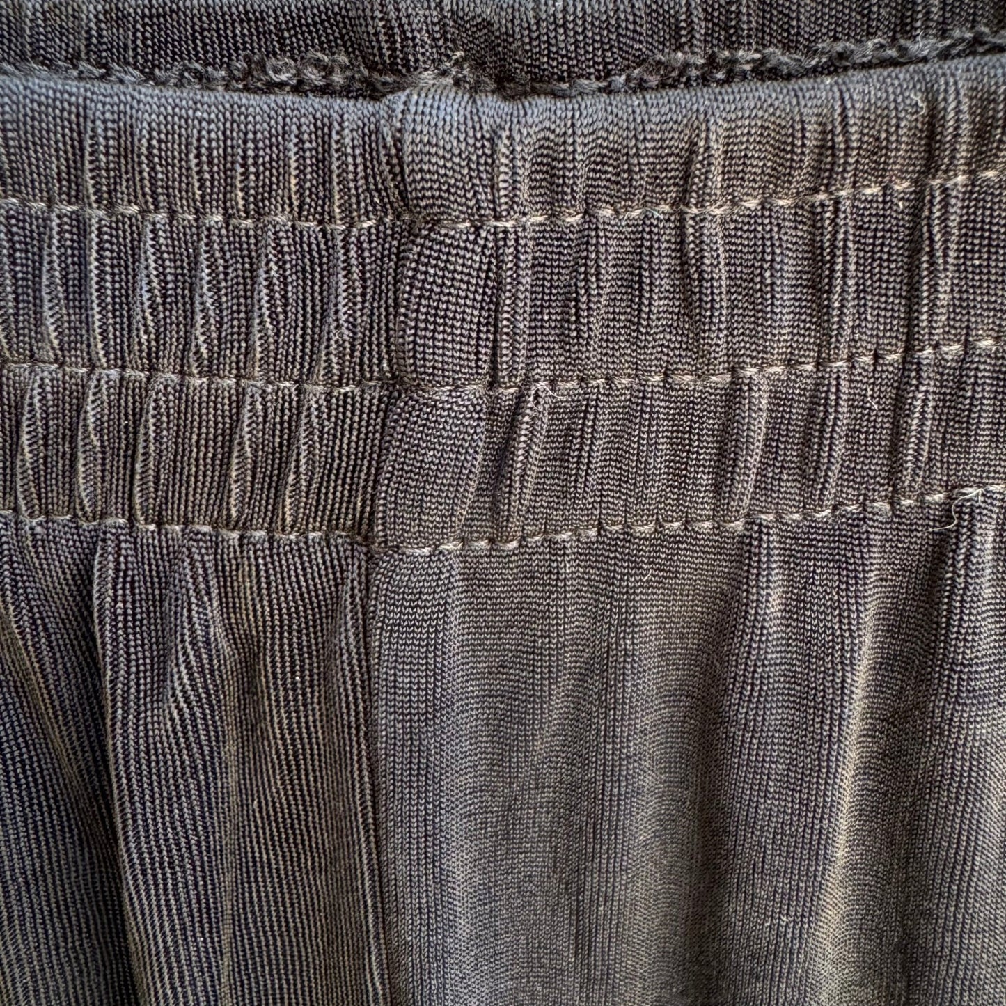 Impressions Millennium Edition Liquid Knit Micro Pleated Relaxed Pants Womens M