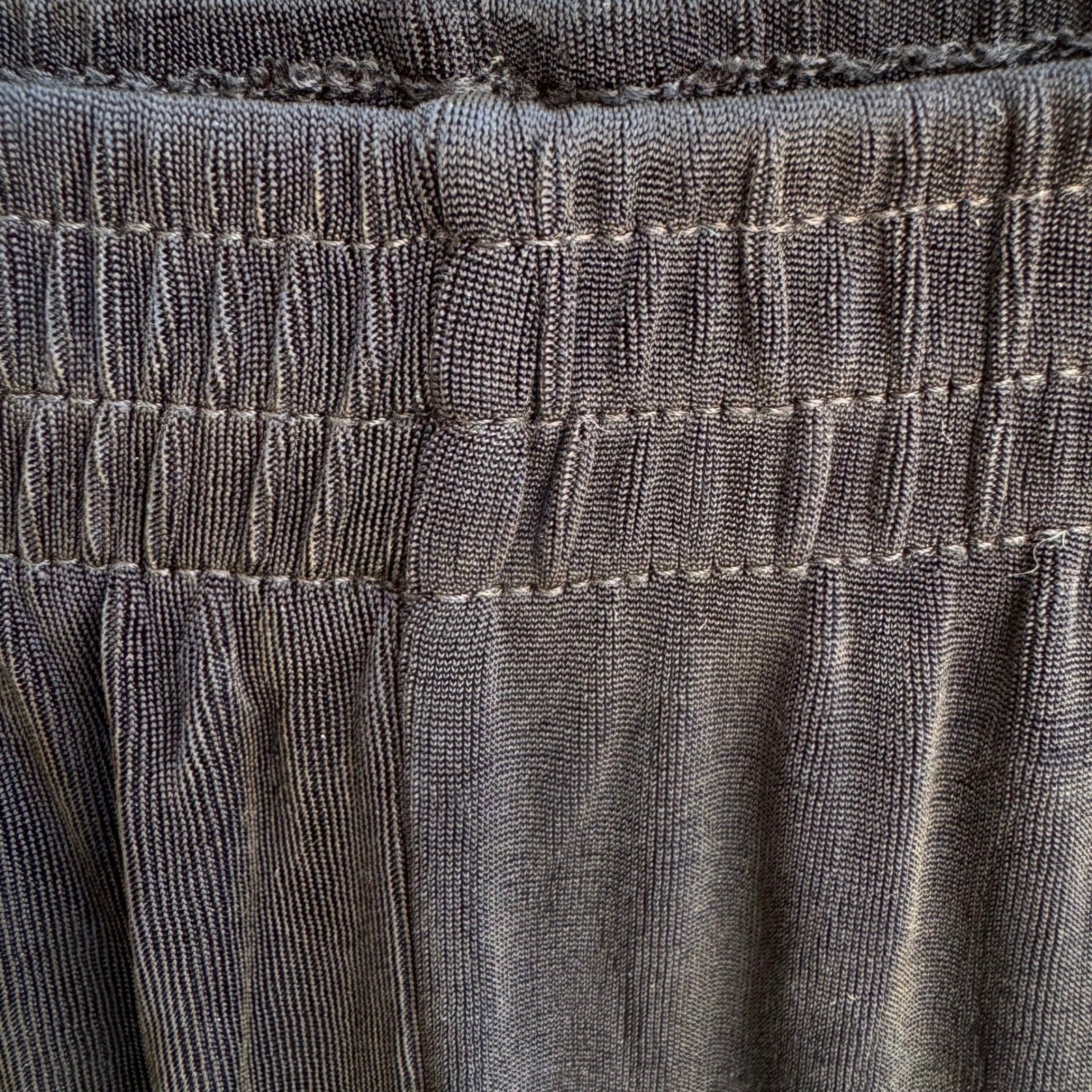 Impressions Millennium Edition Liquid Knit Micro Pleated Relaxed Pants Womens M