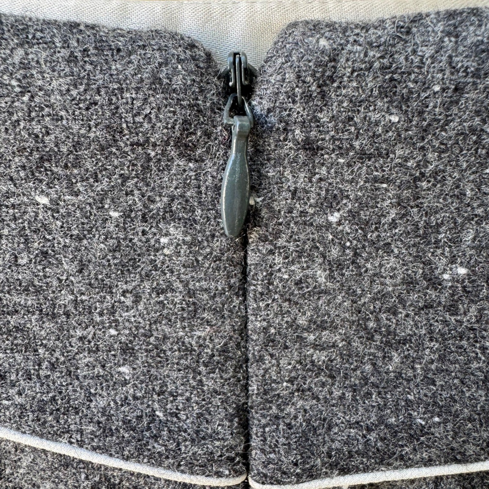 Filippa Y2K Minimalist Preppy Tailored Wool Blend Speckled Tweed Skirt Grey 2