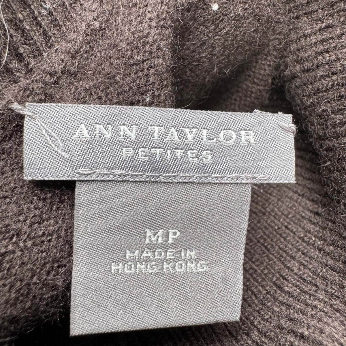 Ann Taylor Cashmere Quiet Luxury Minimalist Ruched Turtleneck Sweater Brown M