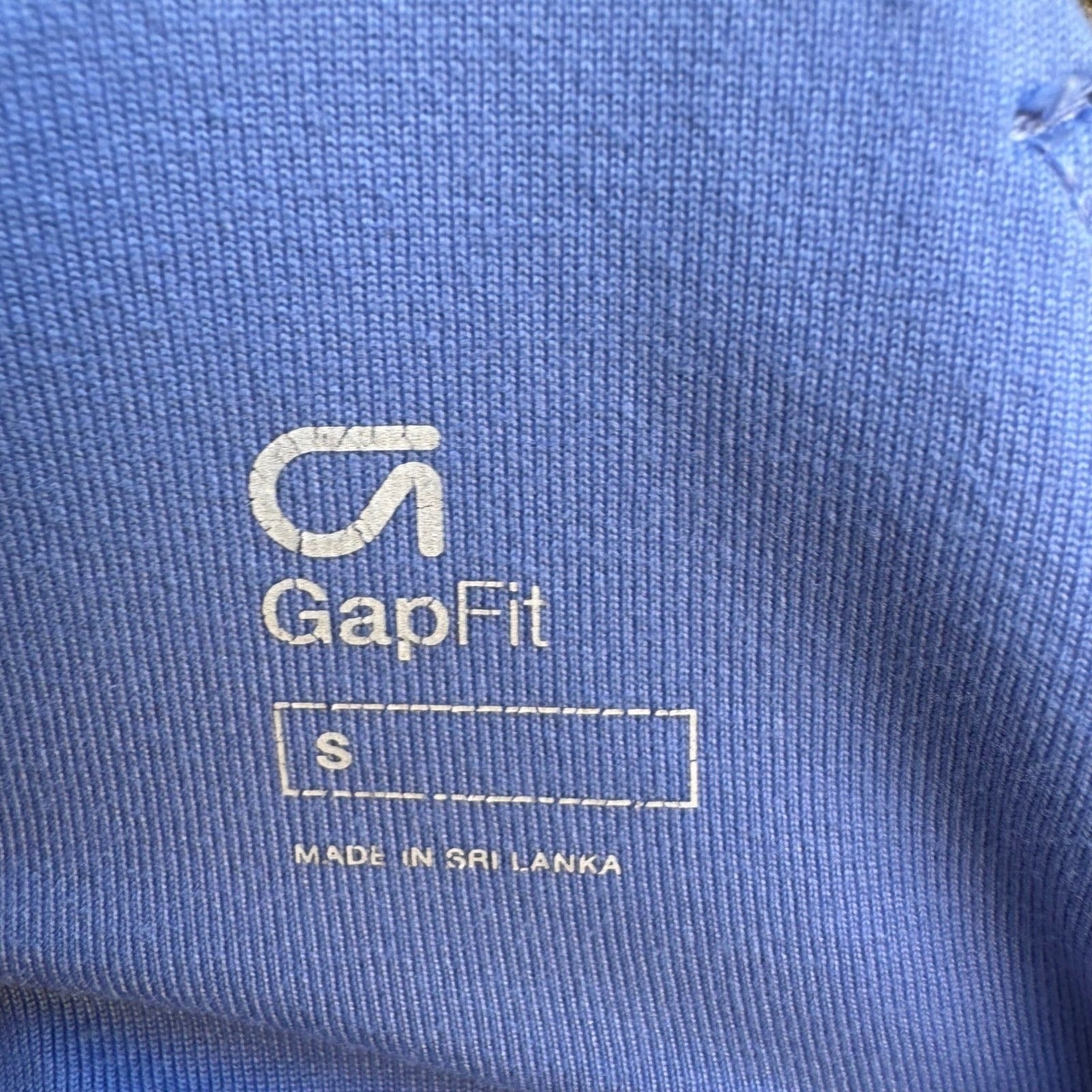 GapFit Layered Racerback Active Tank Top Built-in Bra Navy S Athleisure Yoga Gym