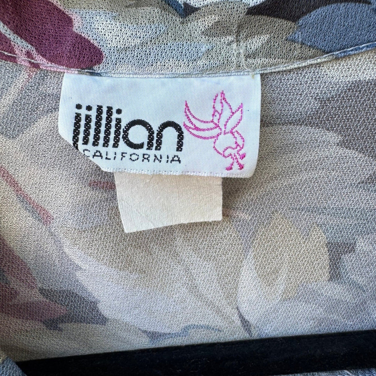 Jillian Vintage 80s 90s Boho Coastal Grandmacore Tropical Leaf Roll Tab Blouse