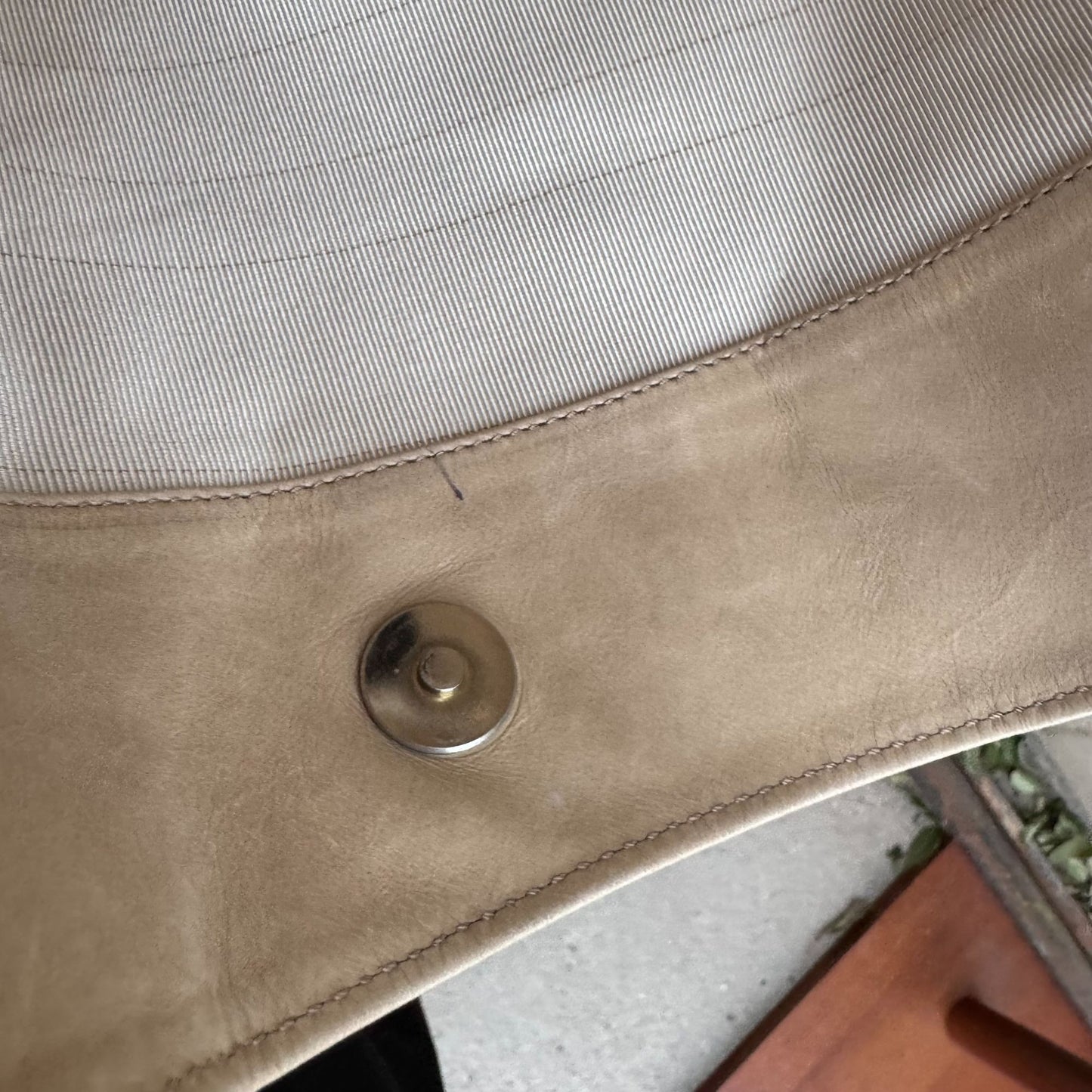 Donna Karan New York Tan Leather Hobo Shoulder Bag Brass Hardware Made In Italy