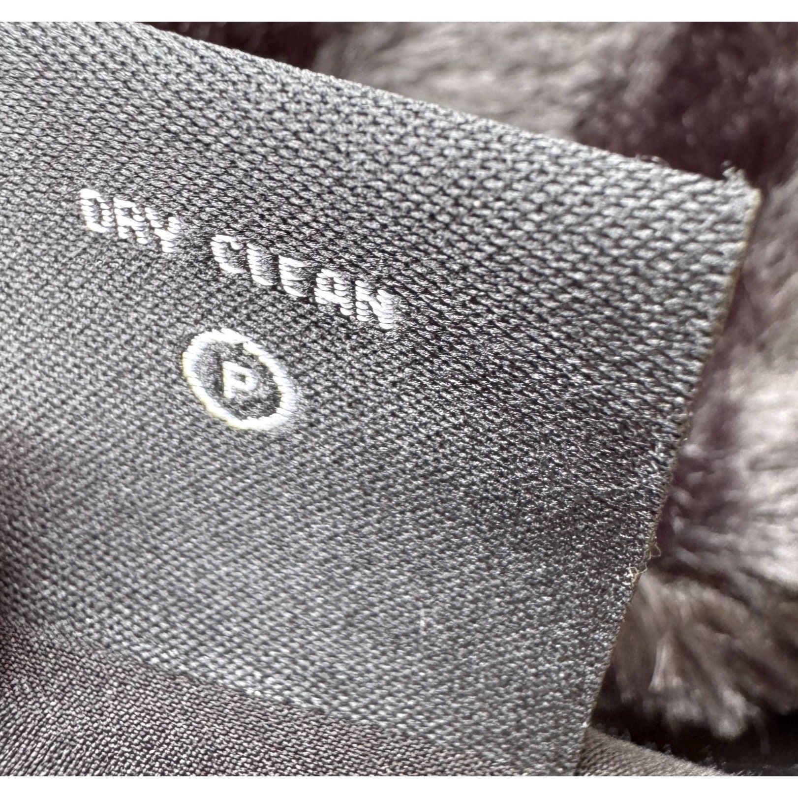 G By Giuliana Glam Black Faux Fur Drape Lined Super Soft Vest Soft Womens XS