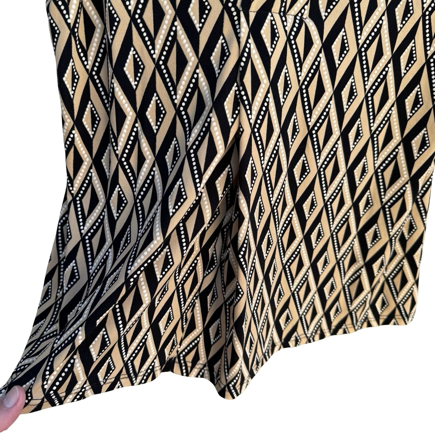 Worthington Geometric Diamond Print Mod Sleeveless V-Neck Blouse Tan Black Small