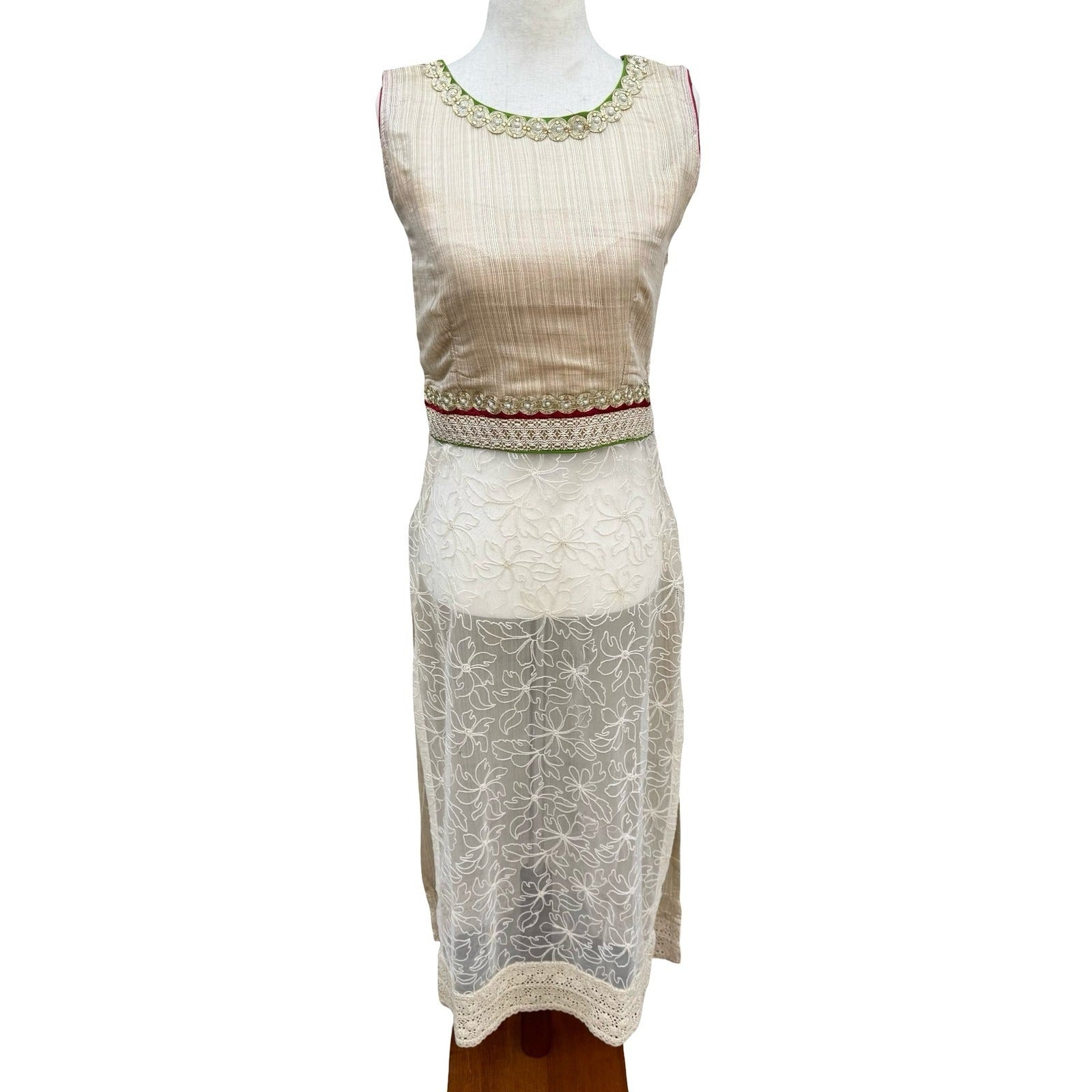 Bollywood Elegant Formal Gold Texture Floral Lace Beaded Sleeveless Kurta Tunic