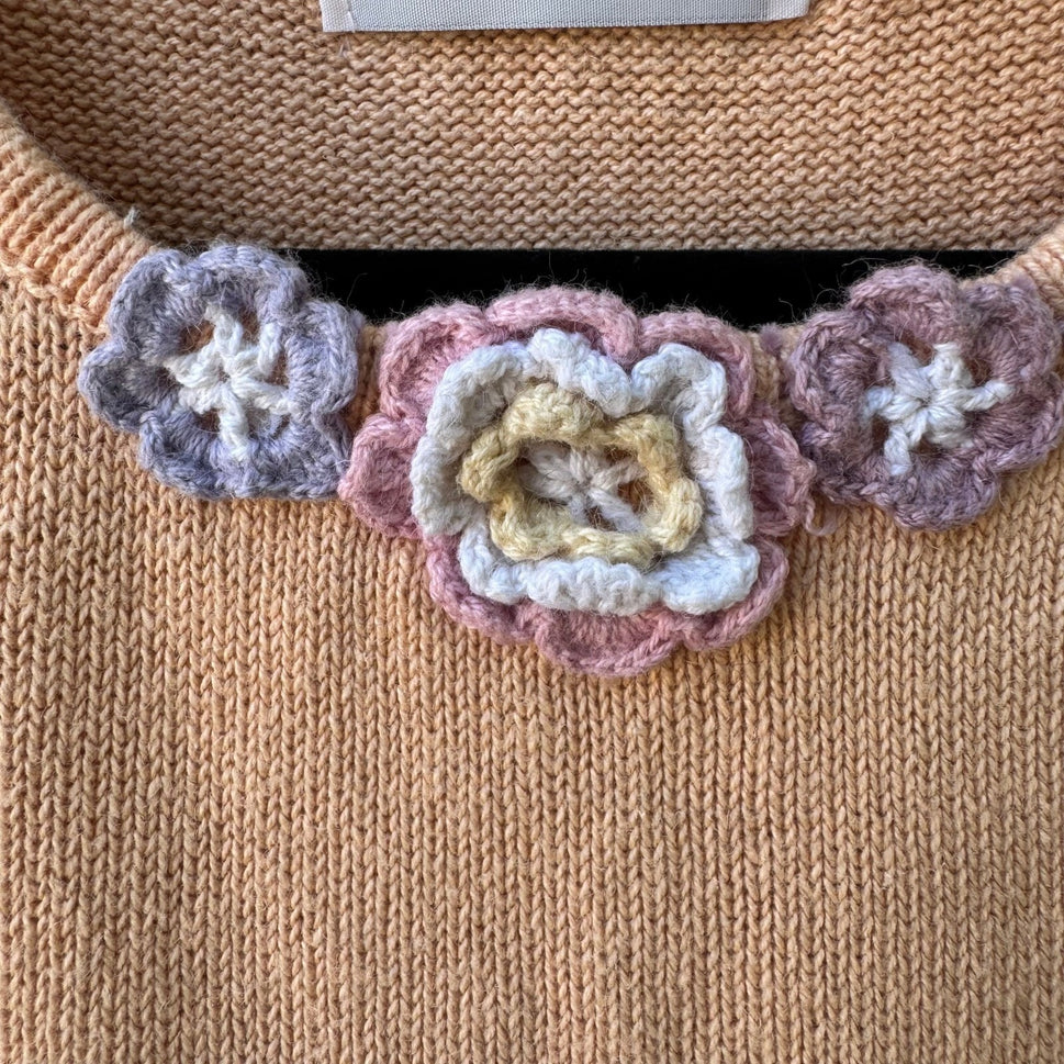 Storybook Knits Vintage Cottagecore Grandma Sleeveless Sweater Crochet Floral S