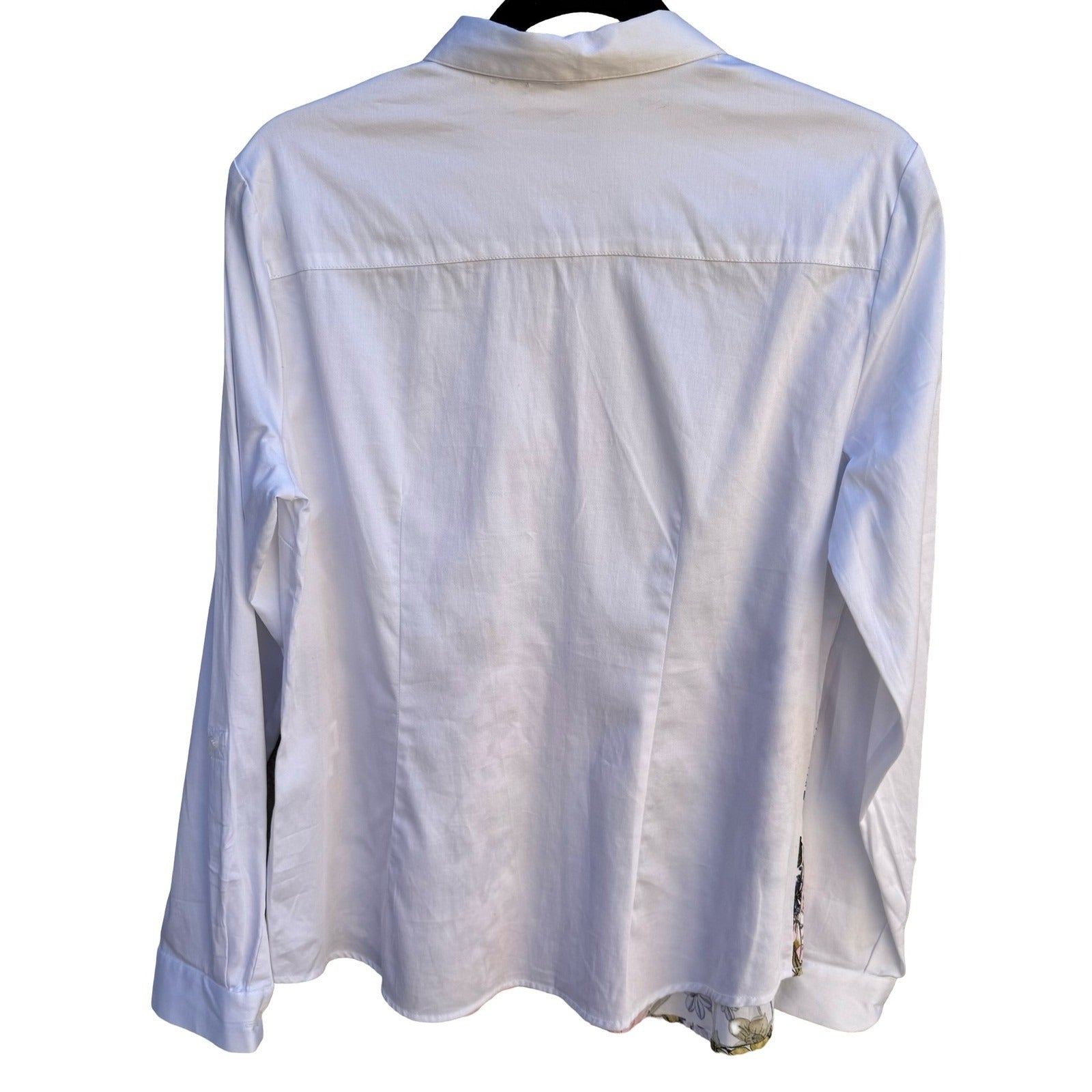 New York & Company 7th Avenue White Floral Border Print Button Down Shirt M NEW