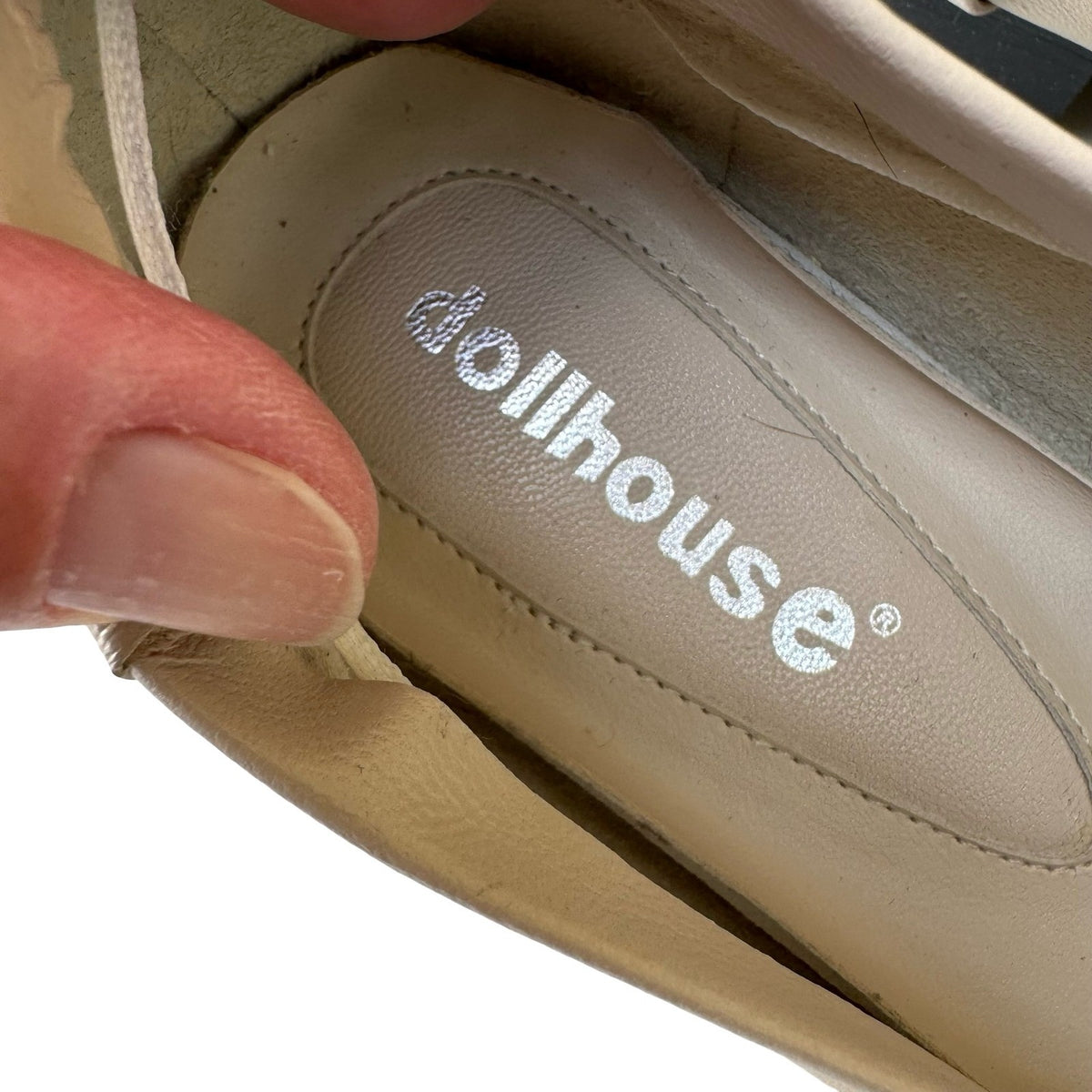 Dollhouse Pleasant Leather Minimalist Pleated Pointed Toe Flats Beige Womens 10M