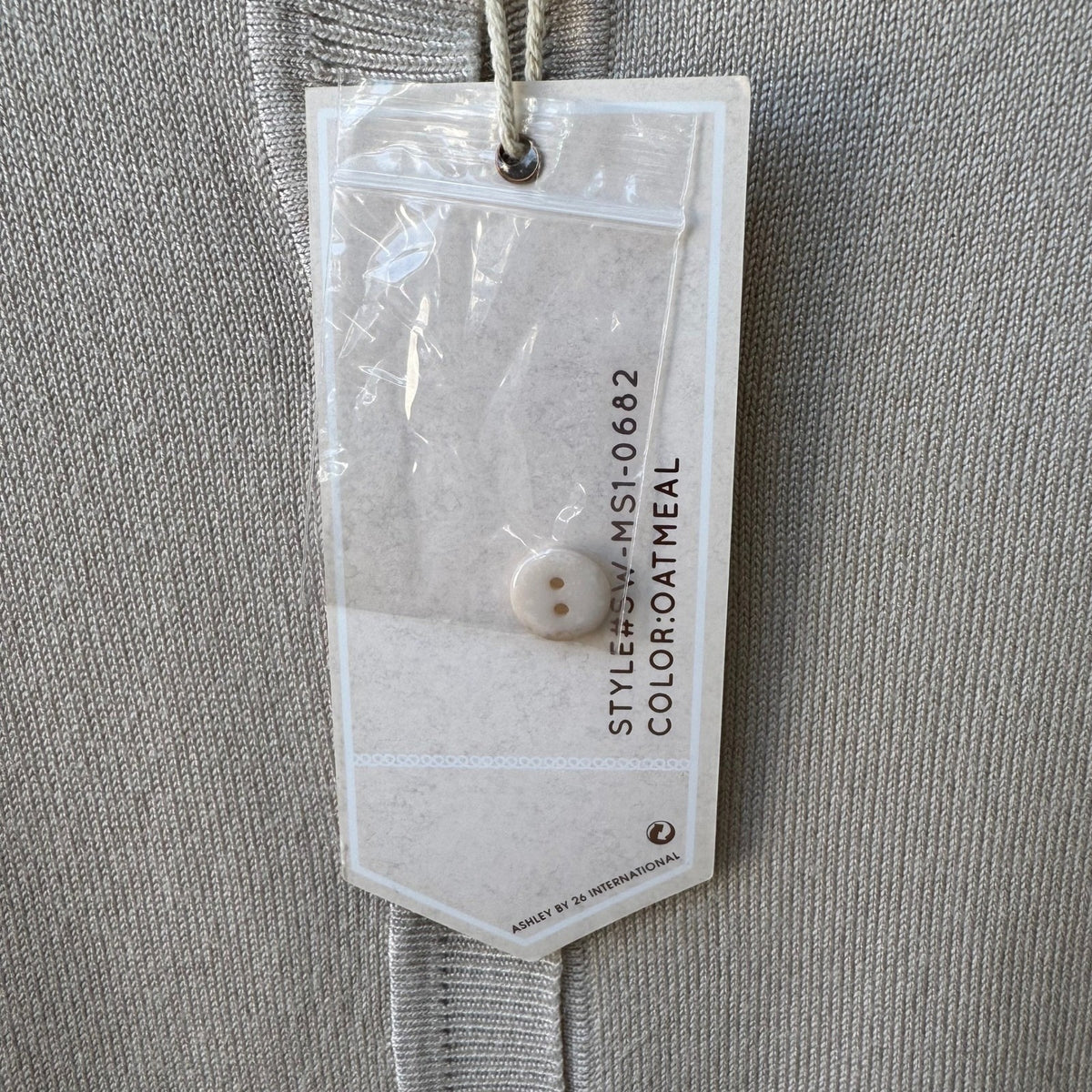 Jade & Ivory Minimalist Preppy Layering Soft Girl Cardigan Sweater Cream XL NEW