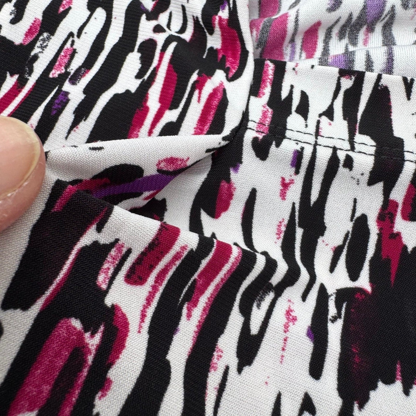 Abstract Brushstroke Square Neck Sleeveless Knit Top Black Magenta Purple Large