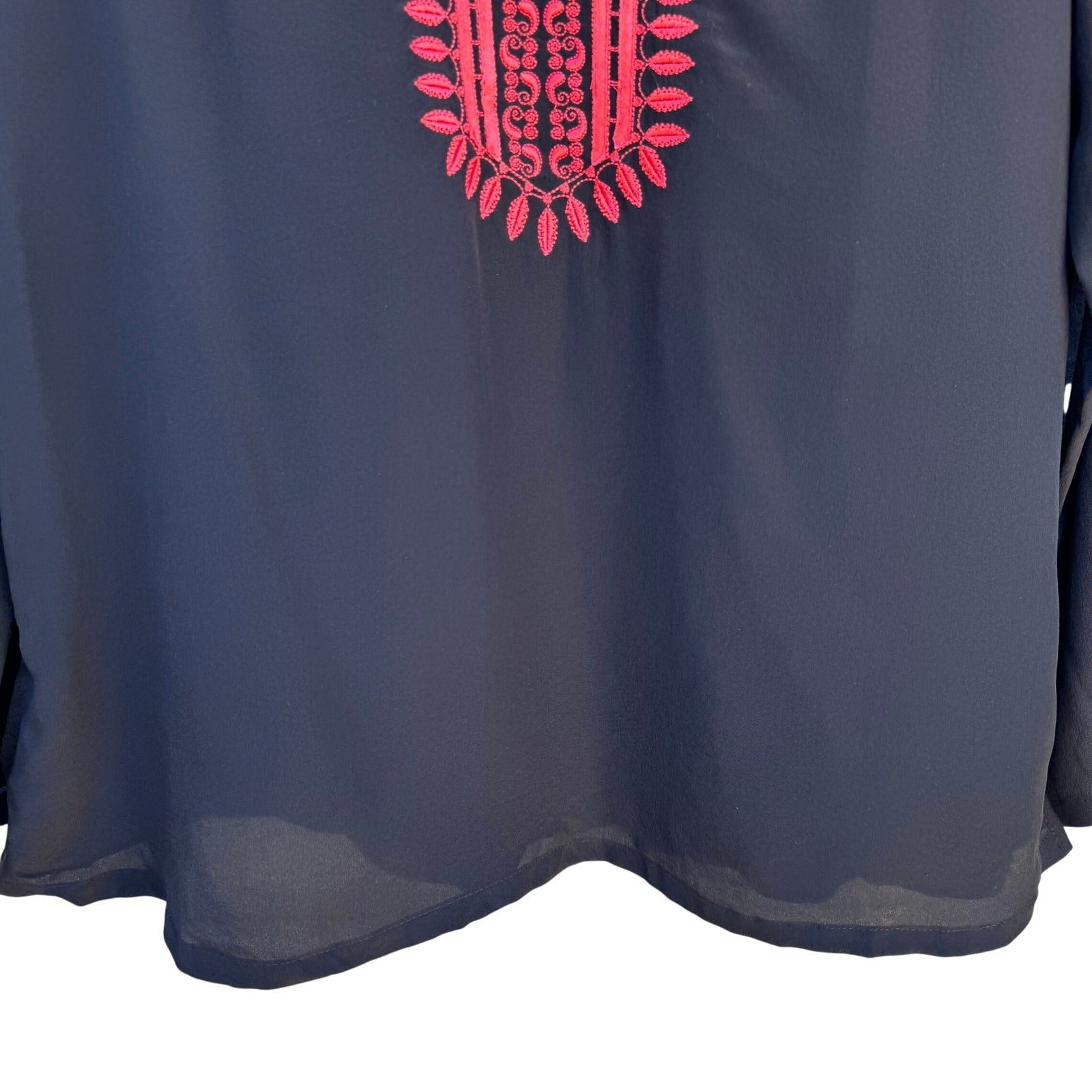 Diane Gilman Womens Black 100% Silk Embroidered Split Neck Blouse Top Size M NEW