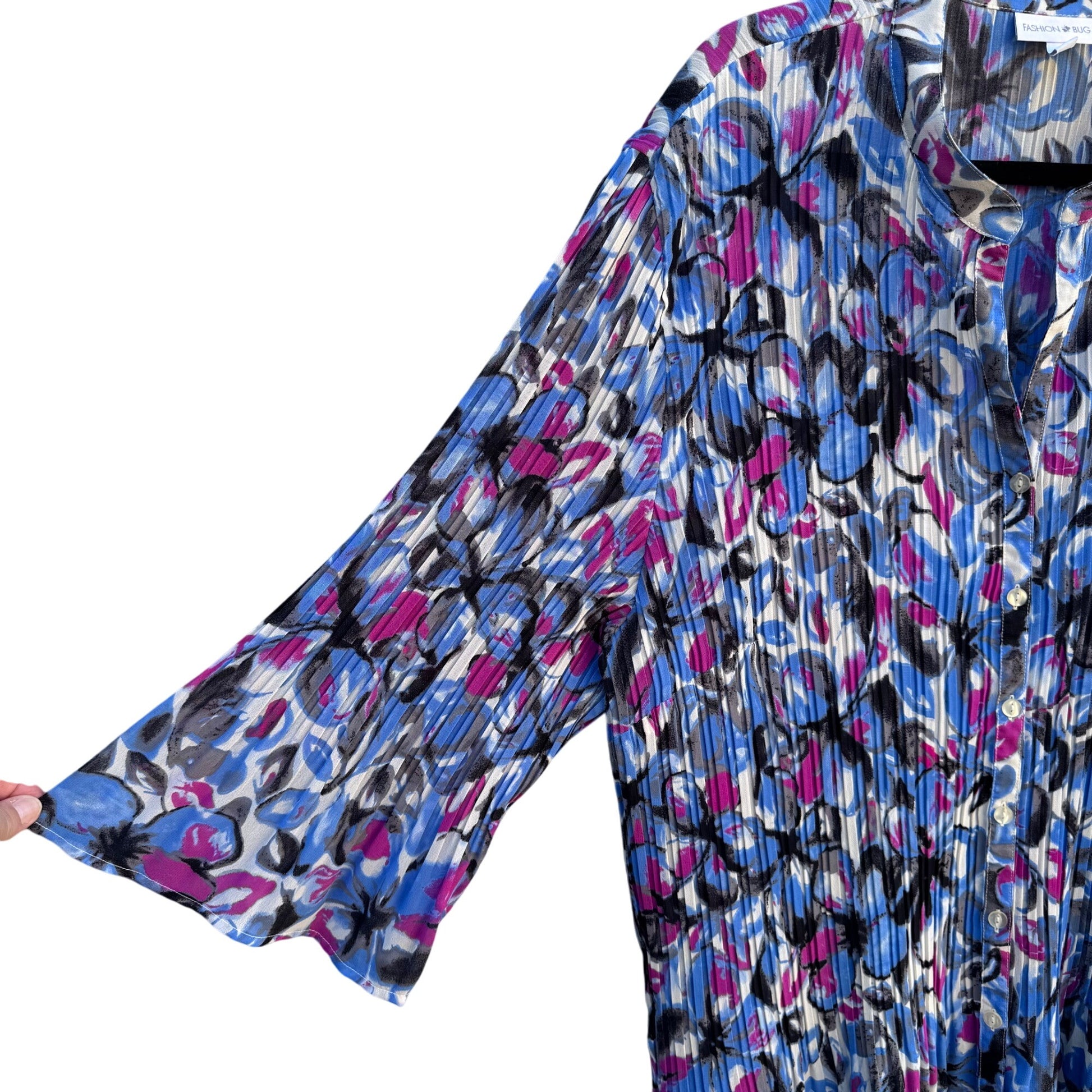 Fashion Bug Womens 3X Pleated Button-Up Flared Sleeve Vibrant Abstract Blouse