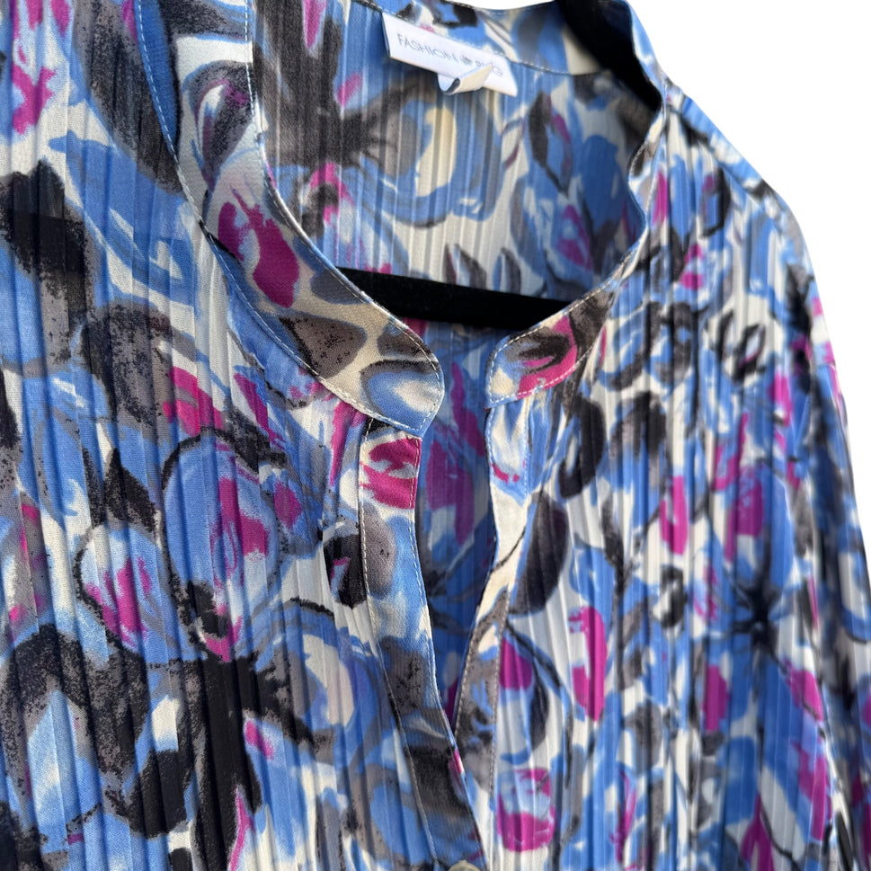 Fashion Bug Womens 3X Pleated Button-Up Flared Sleeve Vibrant Abstract Blouse