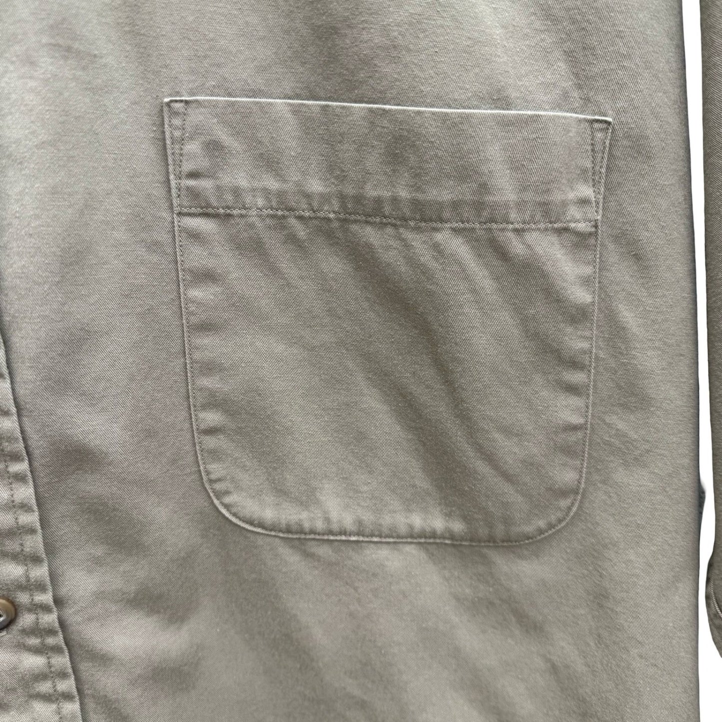 Eddie Bauer AKA Vintage Mens Khaki Tan Cotton Twill Button Down Shirt 17 36/37