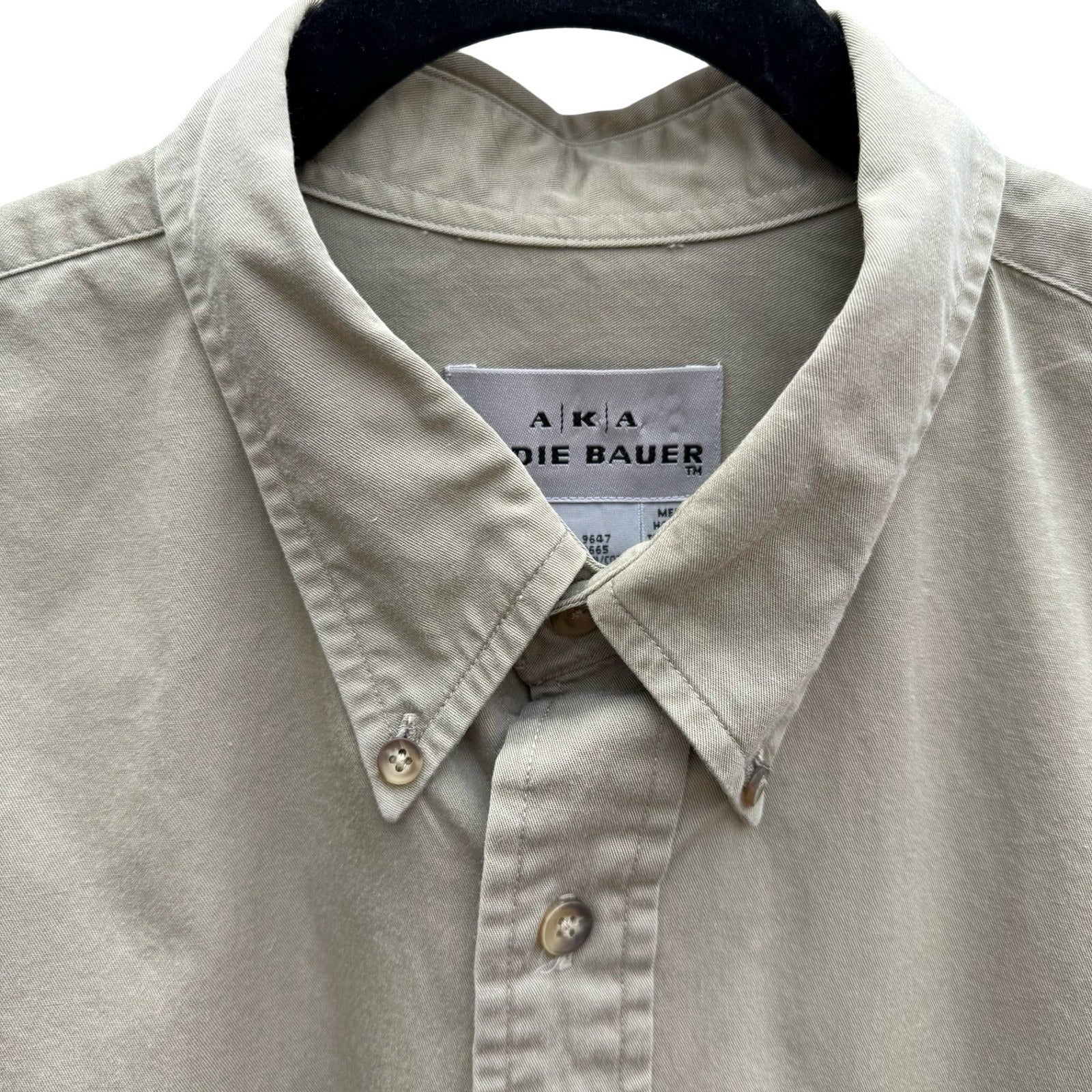 Eddie Bauer AKA Vintage Mens Khaki Tan Cotton Twill Button Down Shirt 17 36/37
