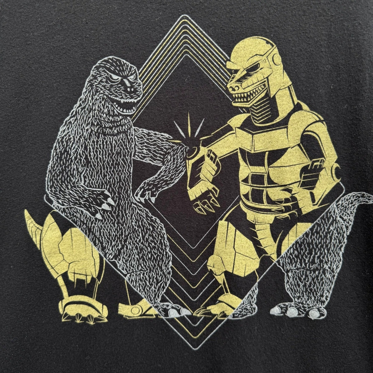 Story Spark Meet & Greet Kaiju Godzilla Robot Fist Bump Graphic Tee Shirt Mens L