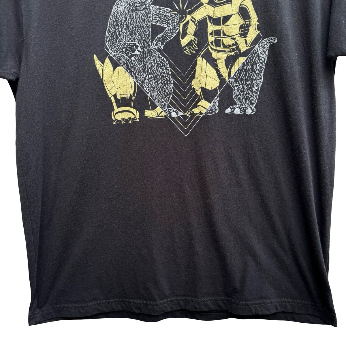 Story Spark Meet & Greet Kaiju Godzilla Robot Fist Bump Graphic Tee Shirt Mens L