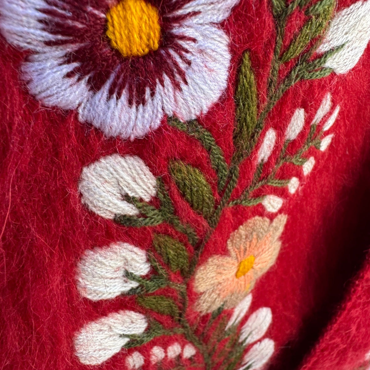 Camargo Peruvian Alpaca Wool Boho Folk Art Floral Embroidered Scarf Wrap Red OS