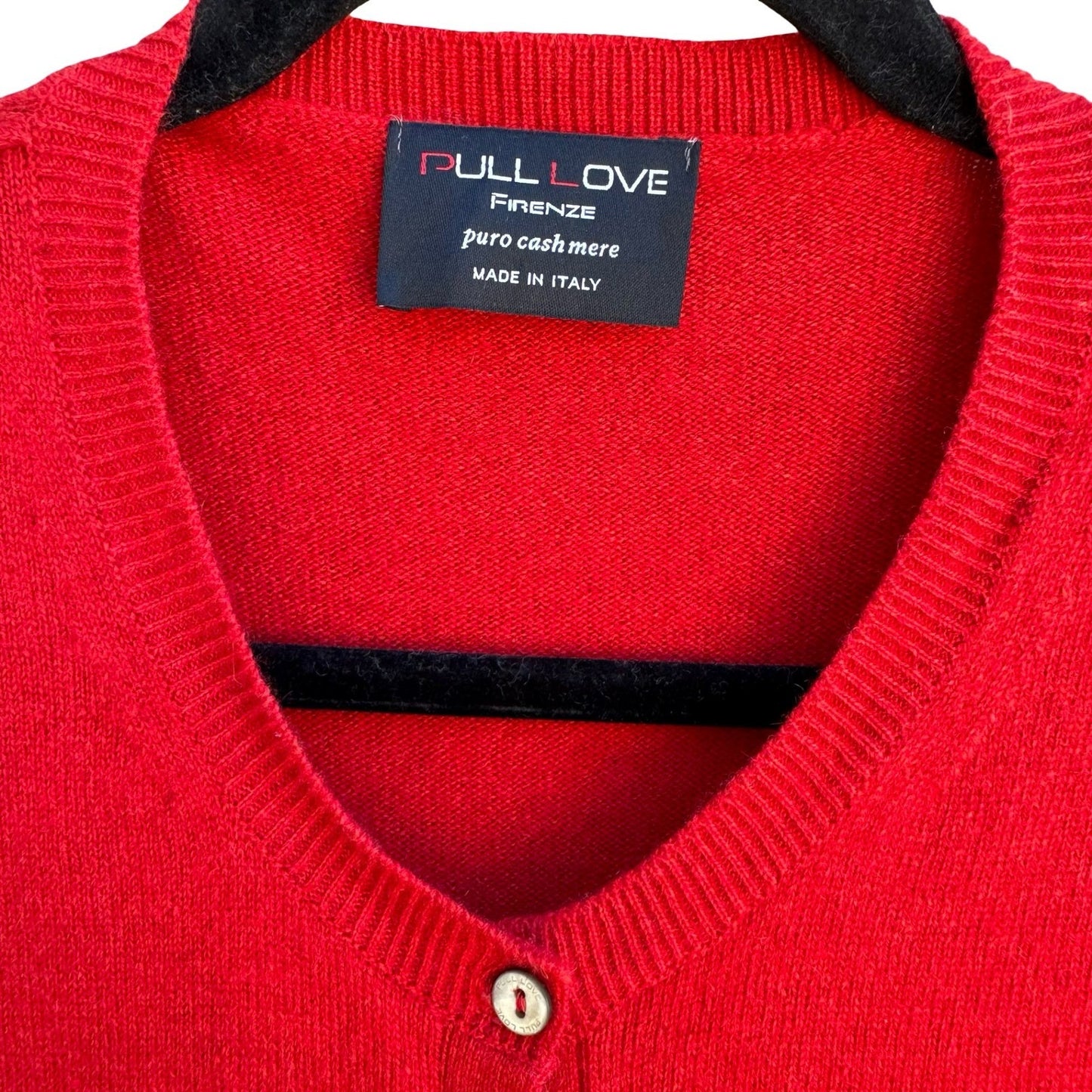 Pull Love Firenze Red Pure Luxury Cashmere V-Neck Button Cardigan Made in Italy