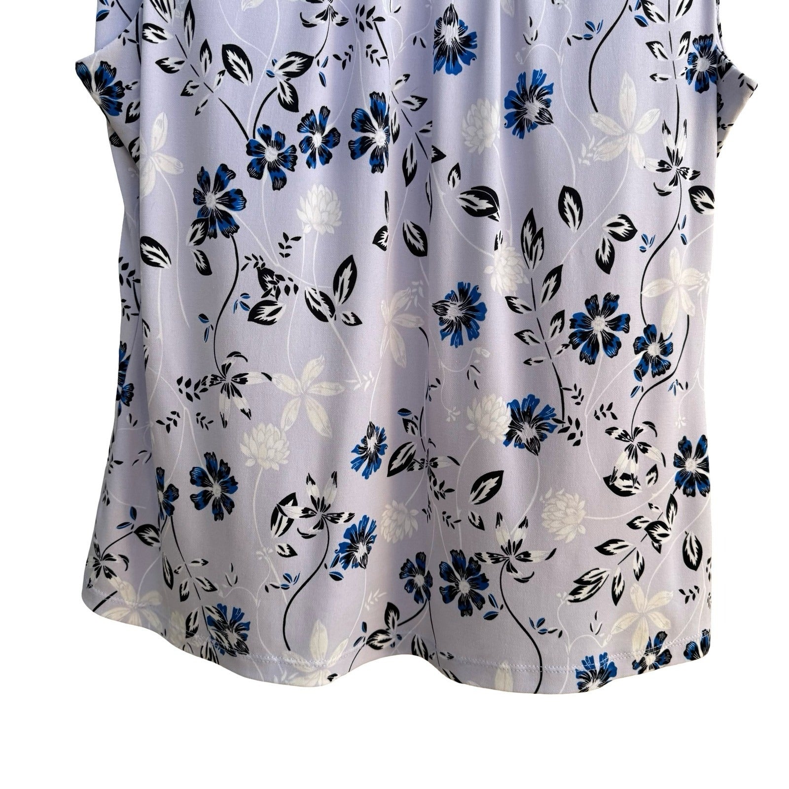 Adrienne Vittadini Studio Professional Floral Sleeveless Pleated Neck Blouse L