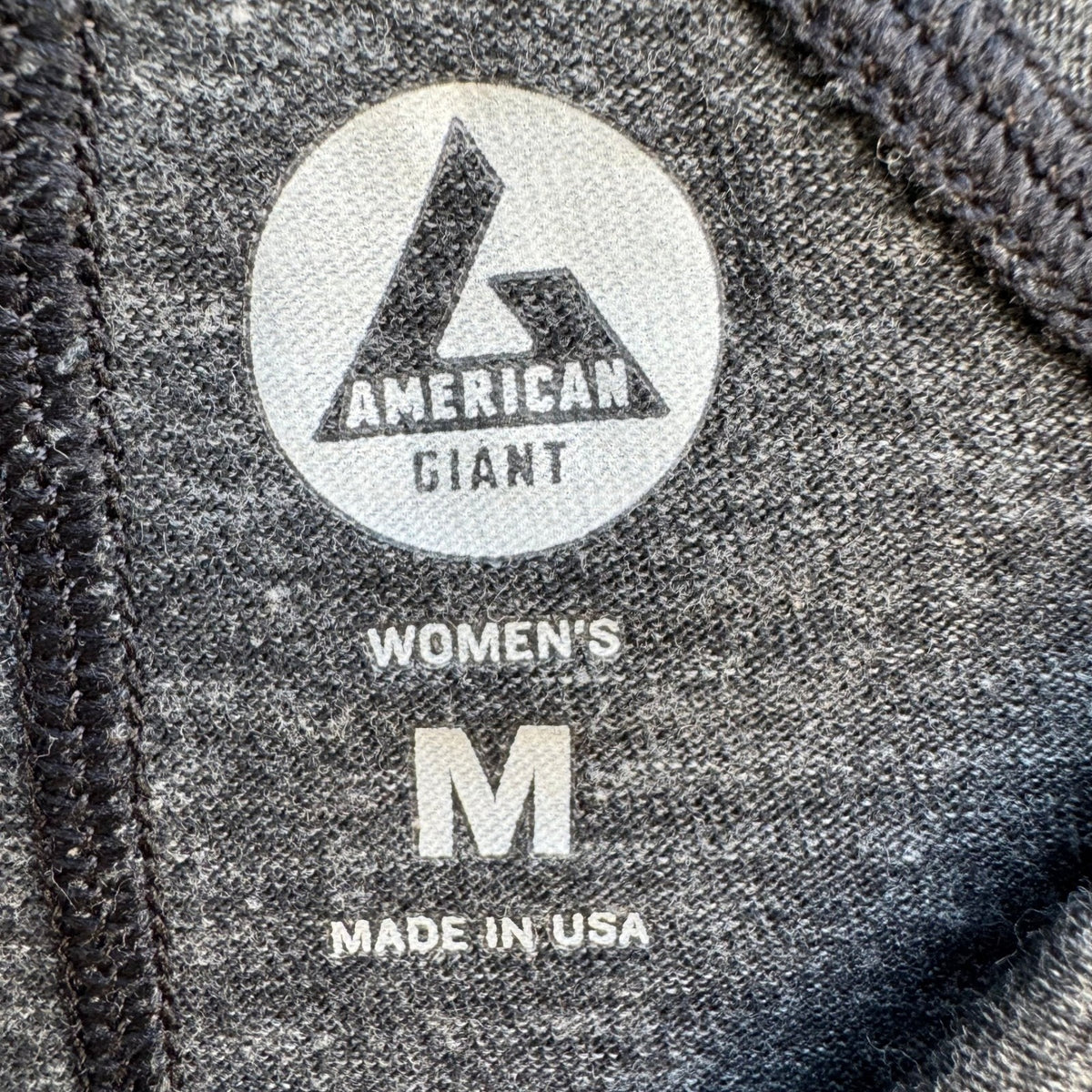 American Giant Athleisure Minimalist Sustainable Raglan Long Sleeve Tee Grey M