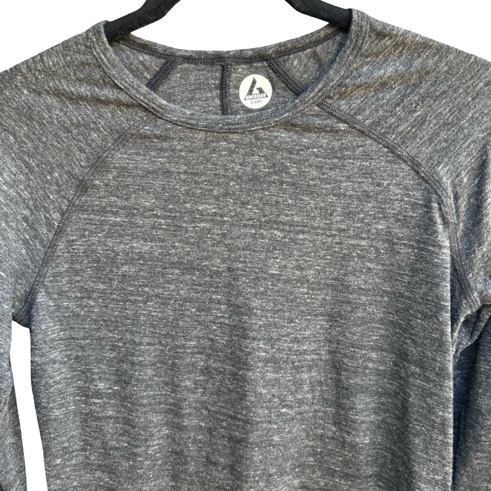 American Giant Athleisure Minimalist Sustainable Raglan Long Sleeve Tee Grey M
