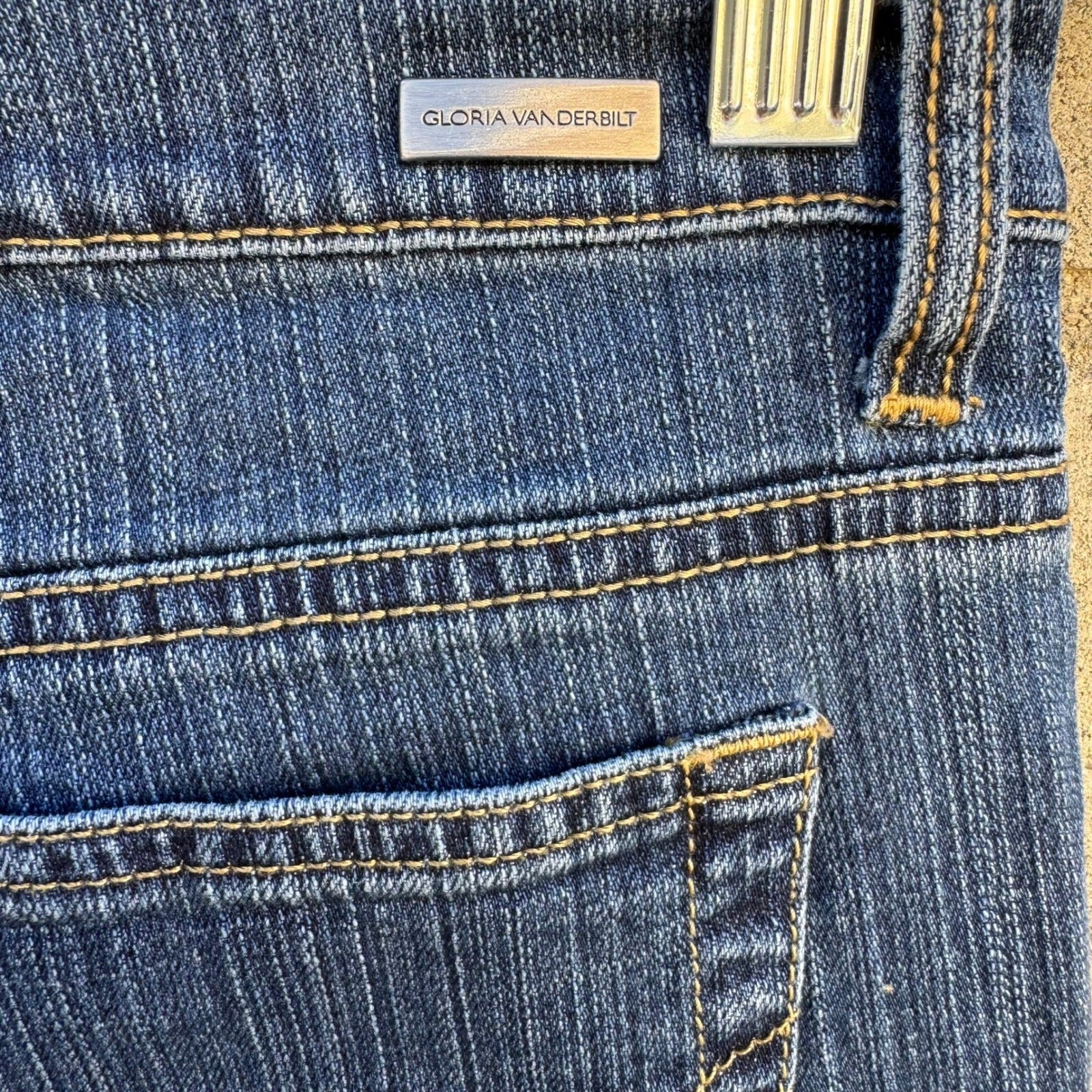 Gloria Vanderbilt Giselle Bootcut Jeans Womens 8 Short Blue Stretch Denim Swan