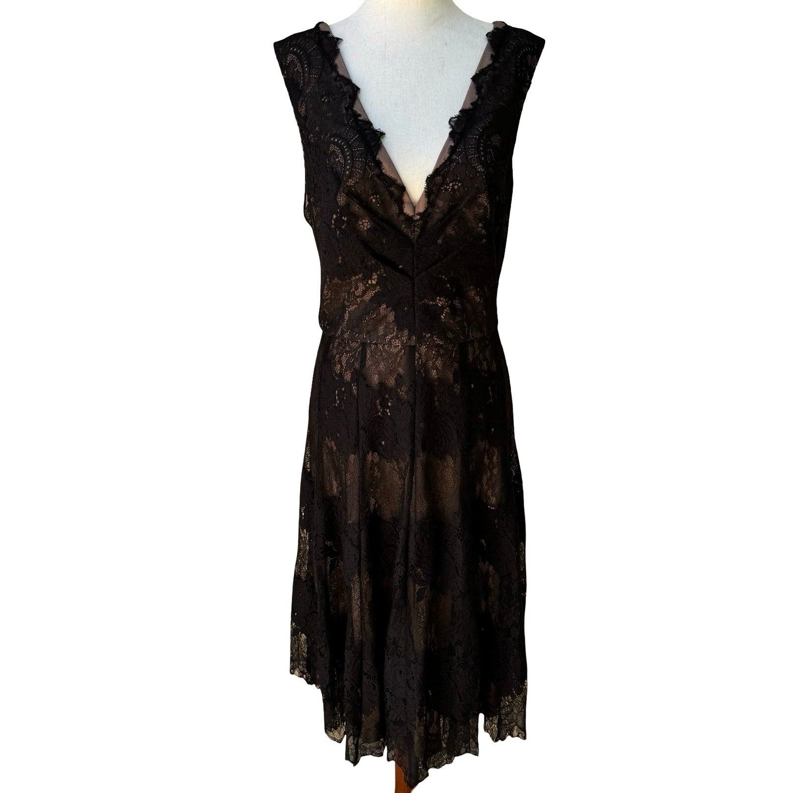 Vera Wang Romantic Feminine Floral Lace Chic Wedding Guest Cocktail Dress LBD 14