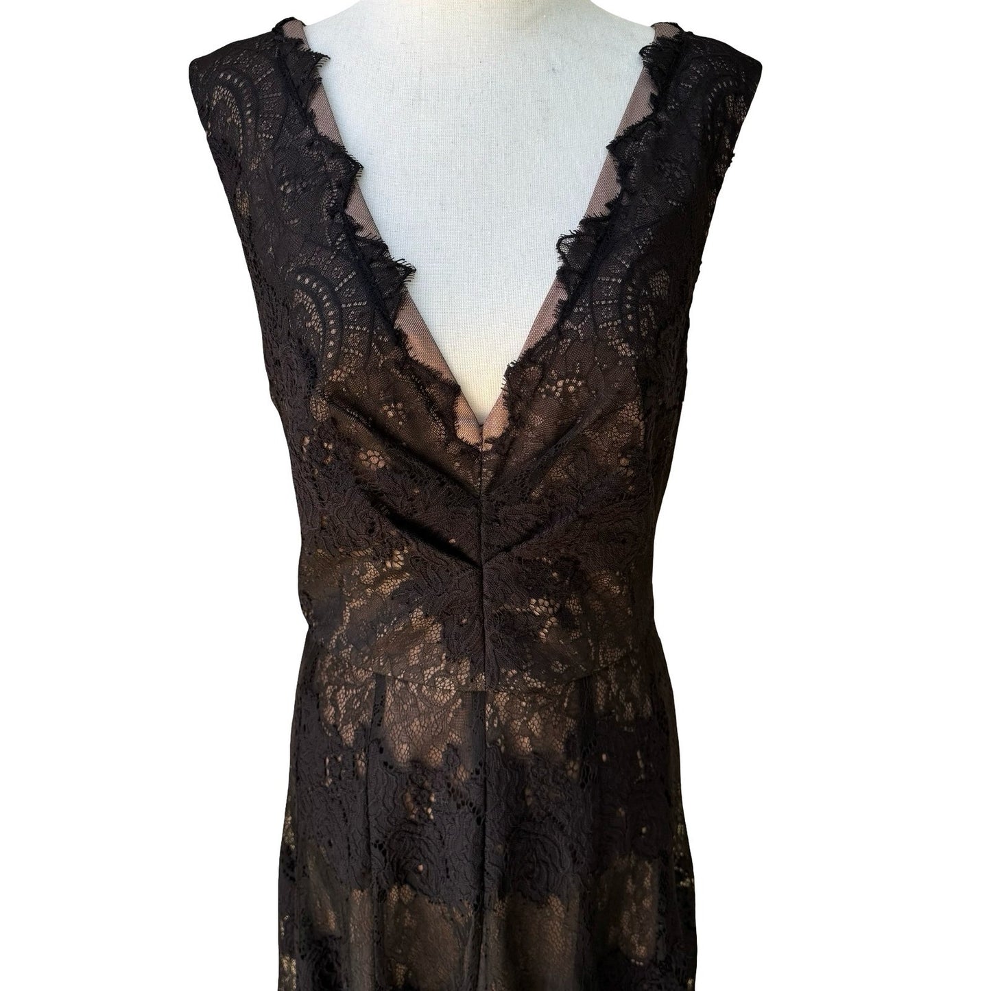 Vera Wang Romantic Feminine Floral Lace Chic Wedding Guest Cocktail Dress LBD 14