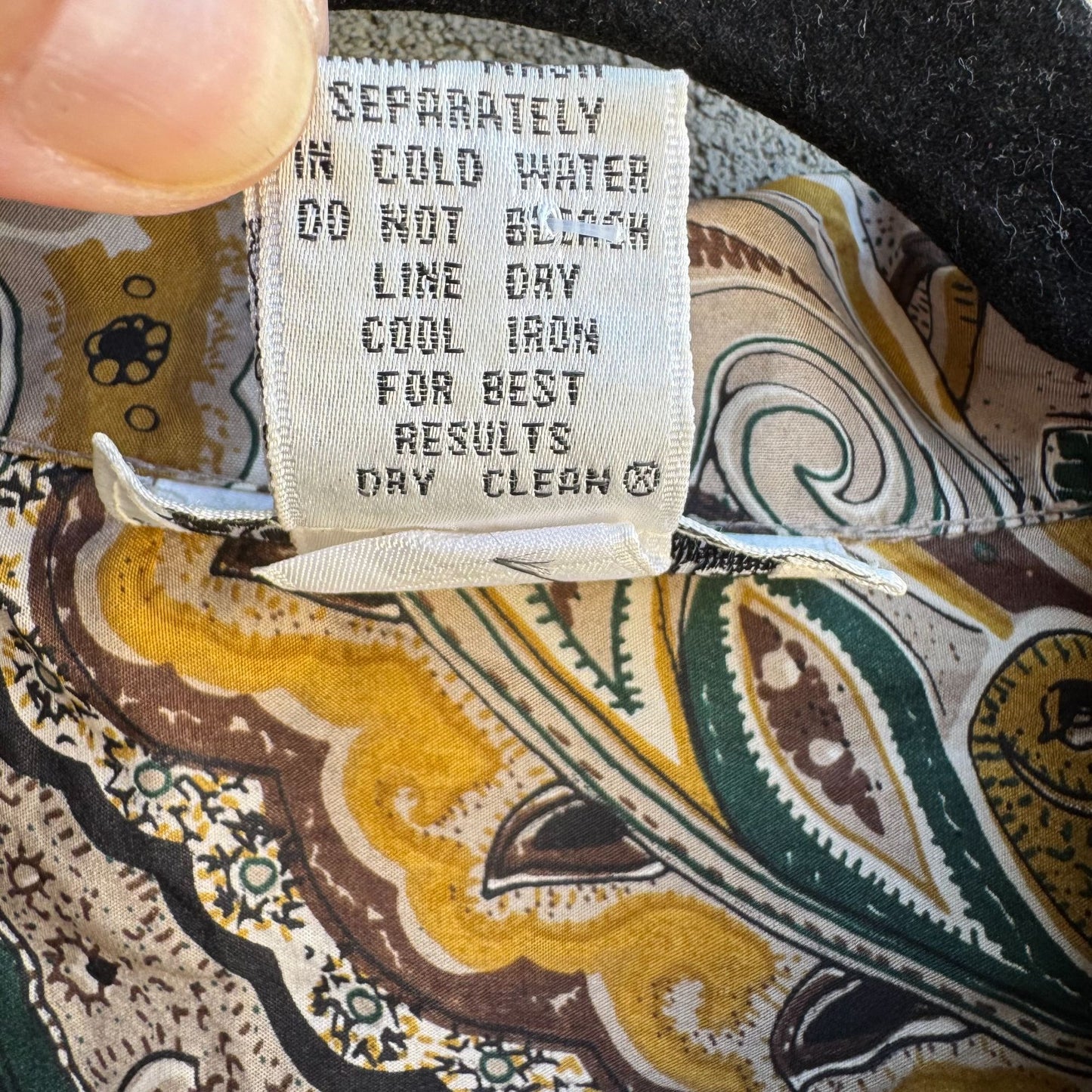 Adrian Jordan Vintage Womens Boho Paisley Silk Long Sleeve Button Shirt Blouse 22