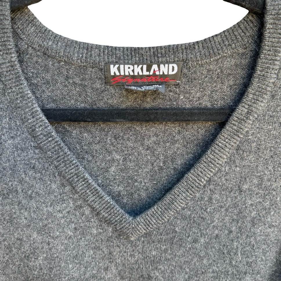 Kirkland Signature 100% Cashmere Quiet Luxury Minimalist Sweater Grey Mens L