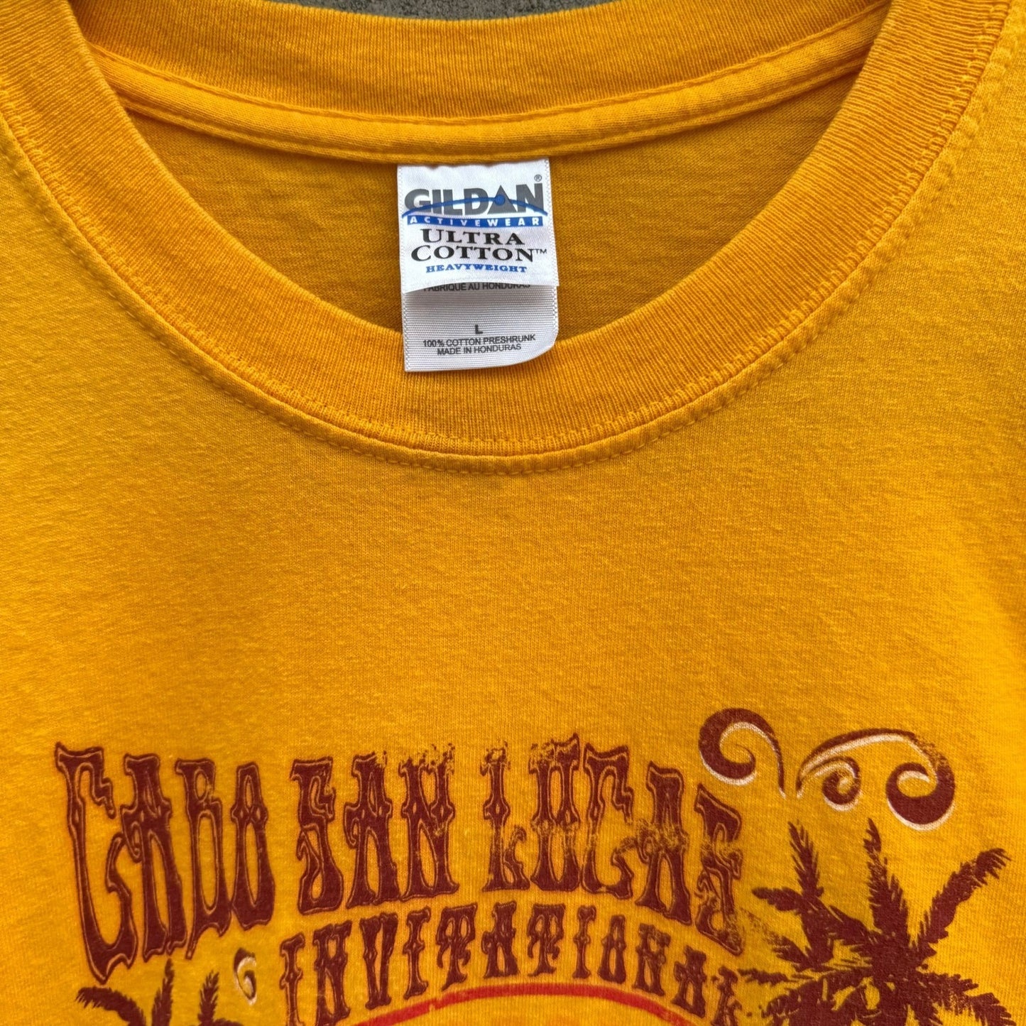 Gildan Cabo San Lucas Invitational Surf Freestyle Graphic T-Shirt Yellow Large