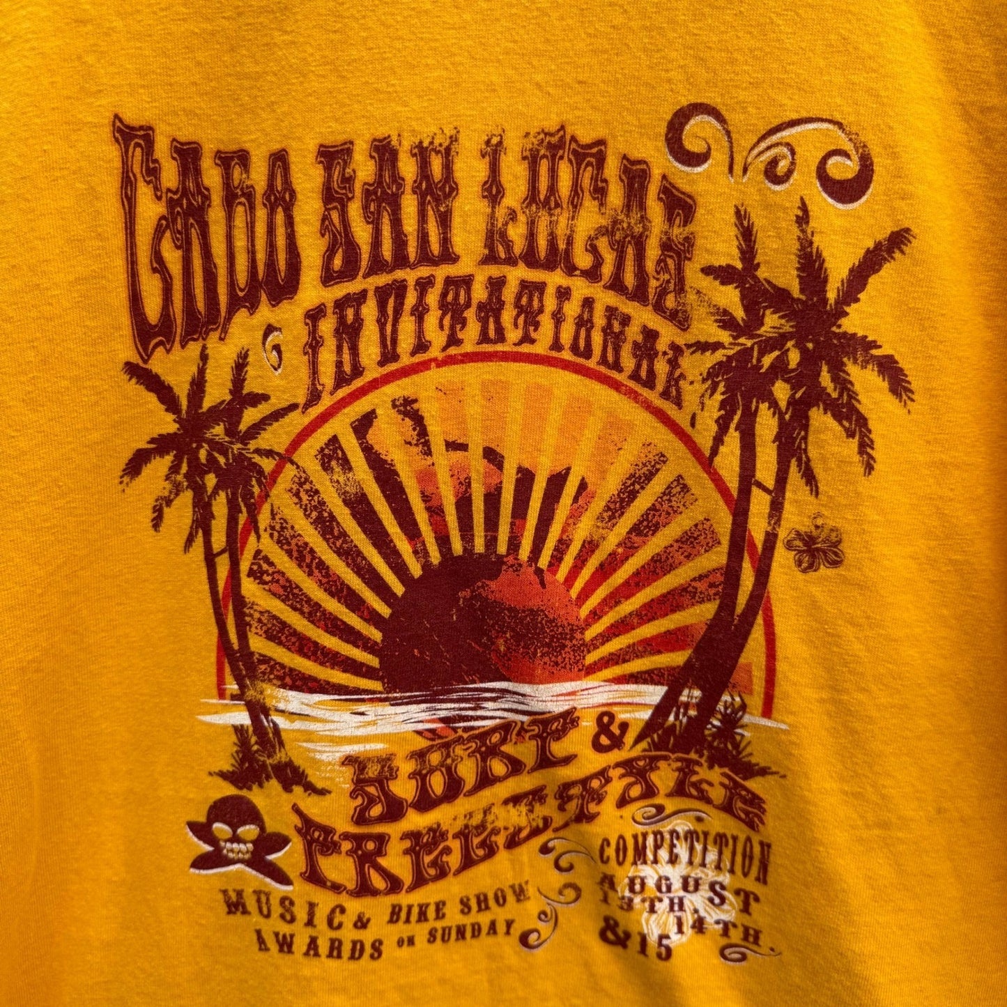 Gildan Cabo San Lucas Invitational Surf Freestyle Graphic T-Shirt Yellow Large