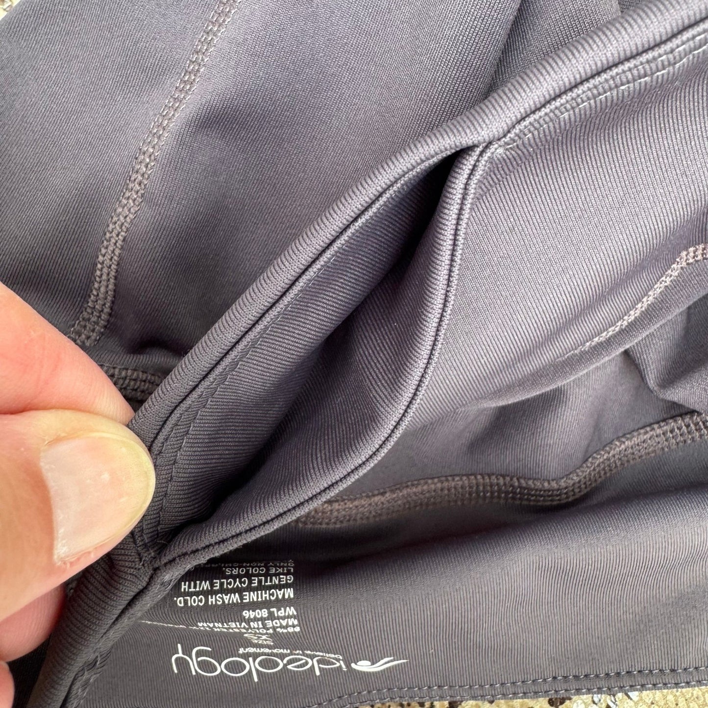Ideology Gray Performance Capri Leggings Workout Yoga Pants Hidden Pocket XS