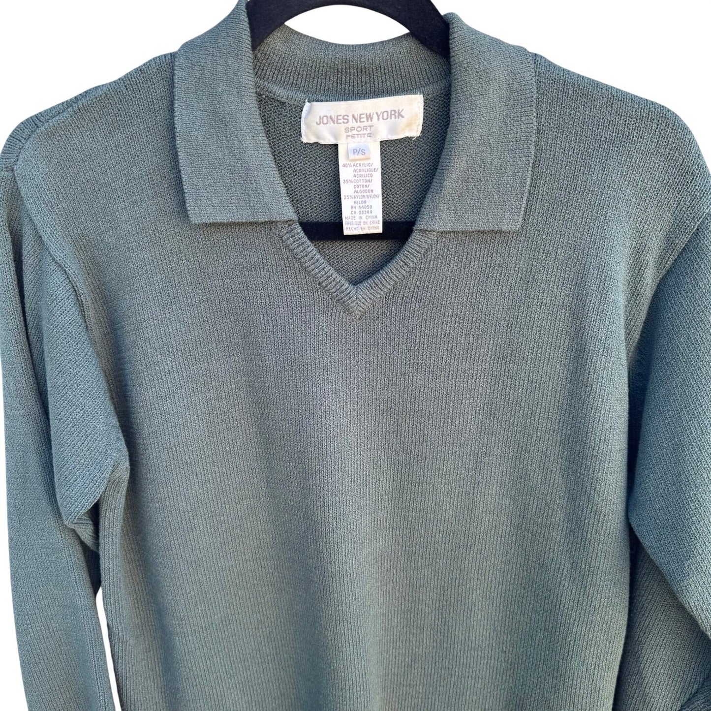 Jones New York Sport Vintage Sage Green Polo V-Neck Sweater Long Sleeve P/S