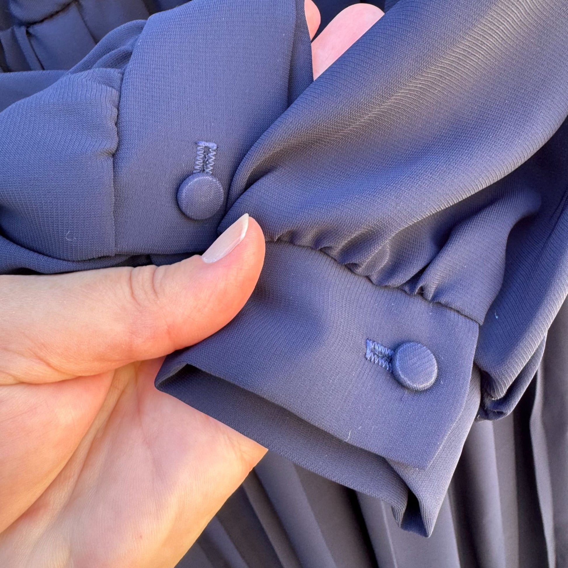 Vintage Womens Navy Blue Long-Sleeve Pleated V-Neck Flowy Semi Sheer Midi Dress