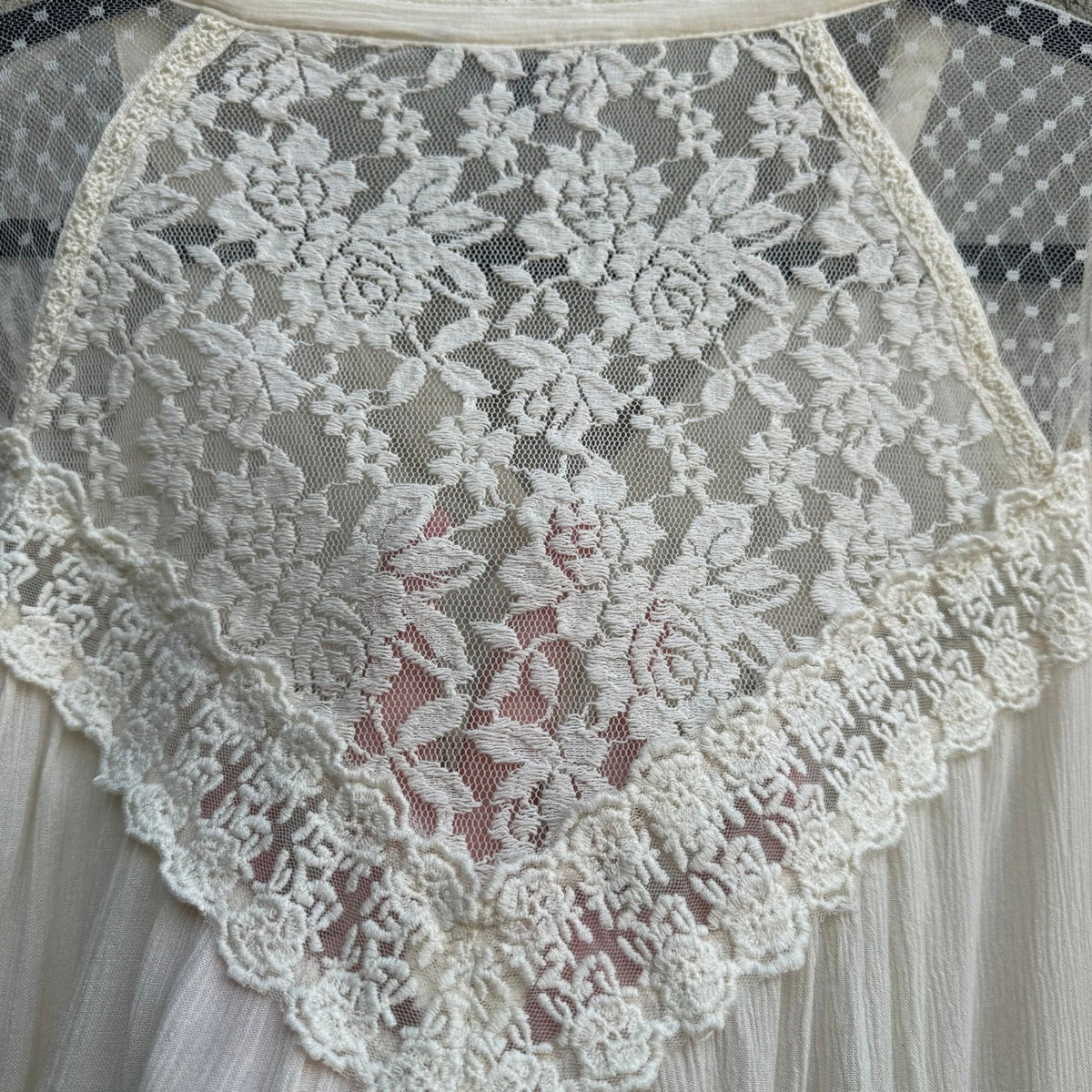 American Eagle Boho Cottagecore Fairycore Lace Mesh Sheer Peasant Blouse Cream L