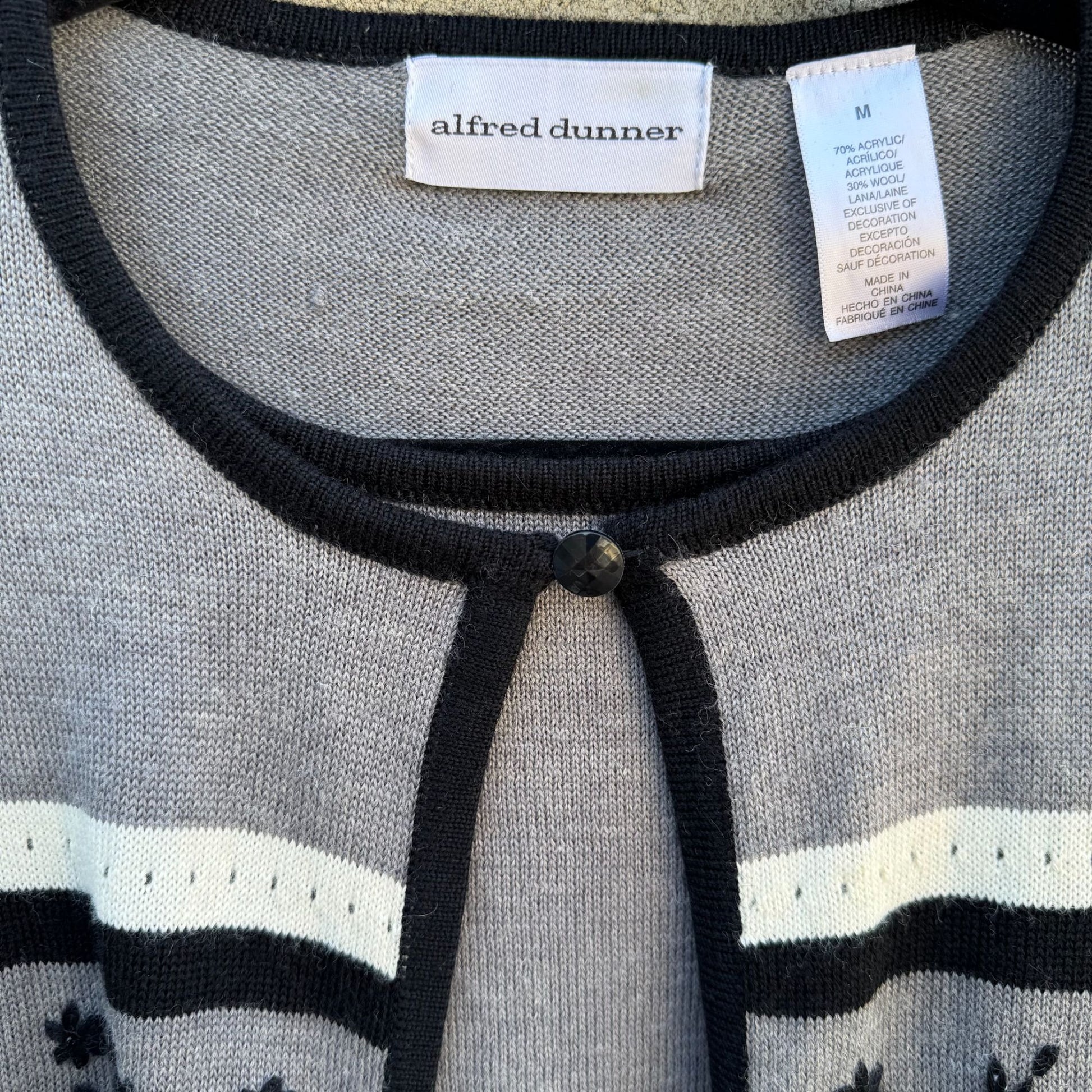 Alfred Dunner Vintage Womens Gray Cardigan Sweater Floral Embroidery Beaded M